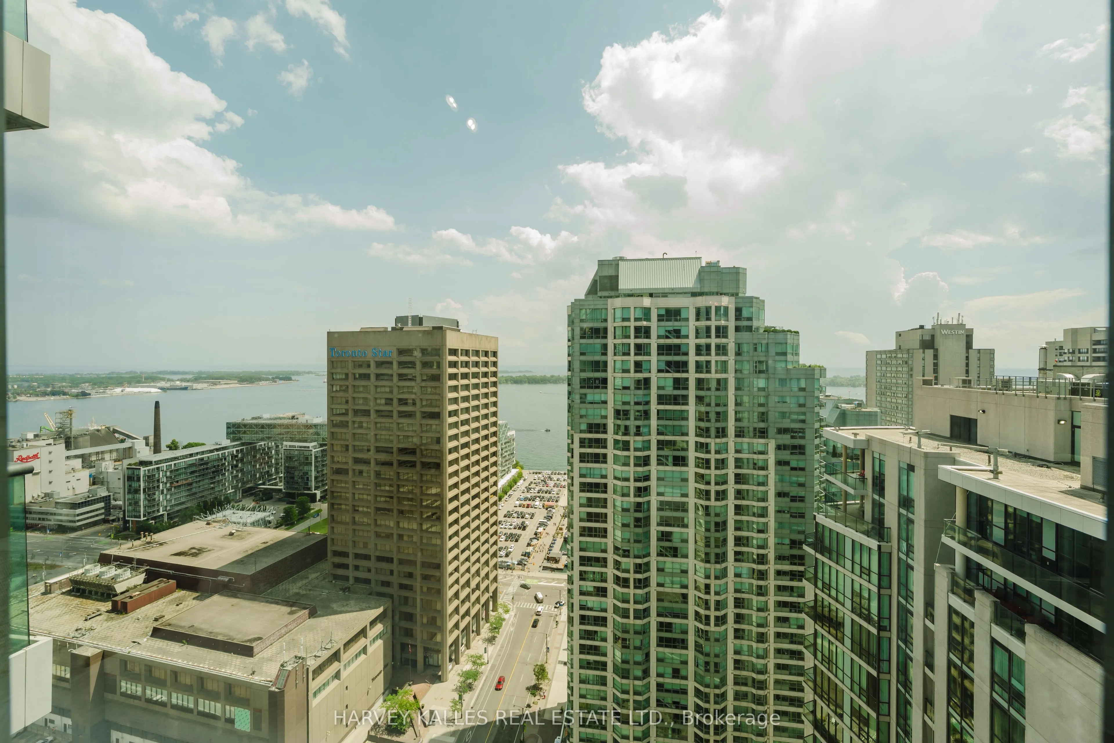 16 Yonge Street #3211