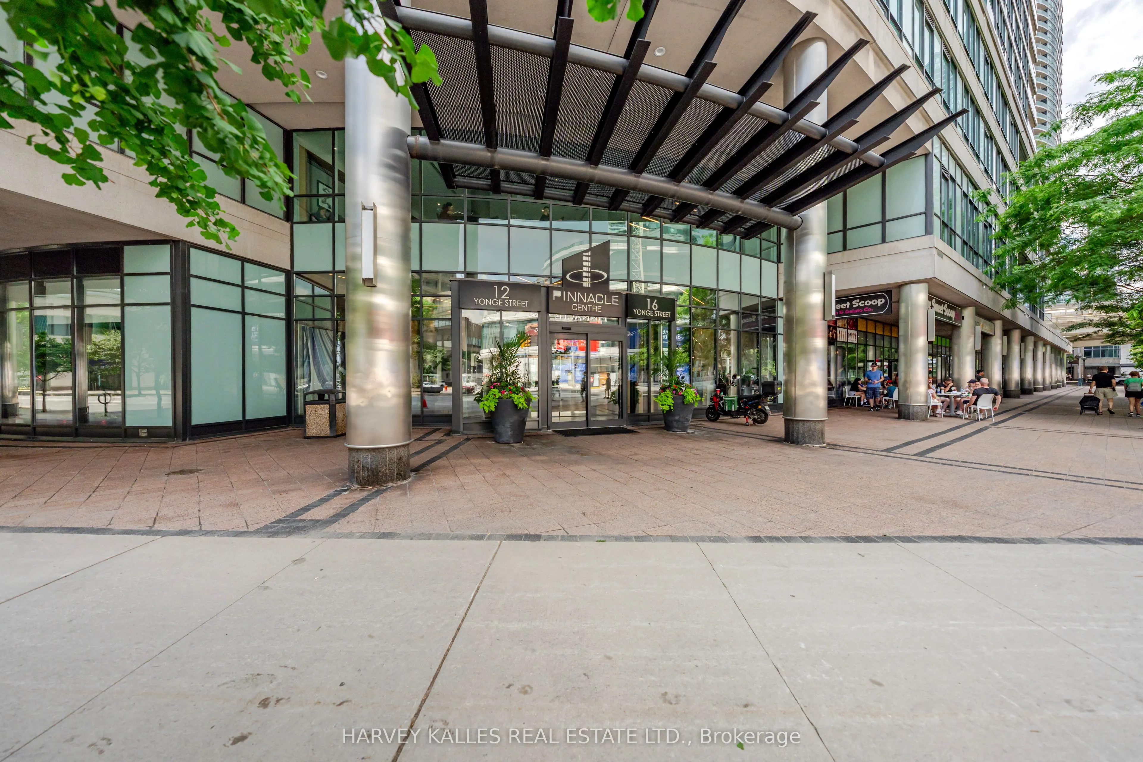 16 Yonge Street #3211