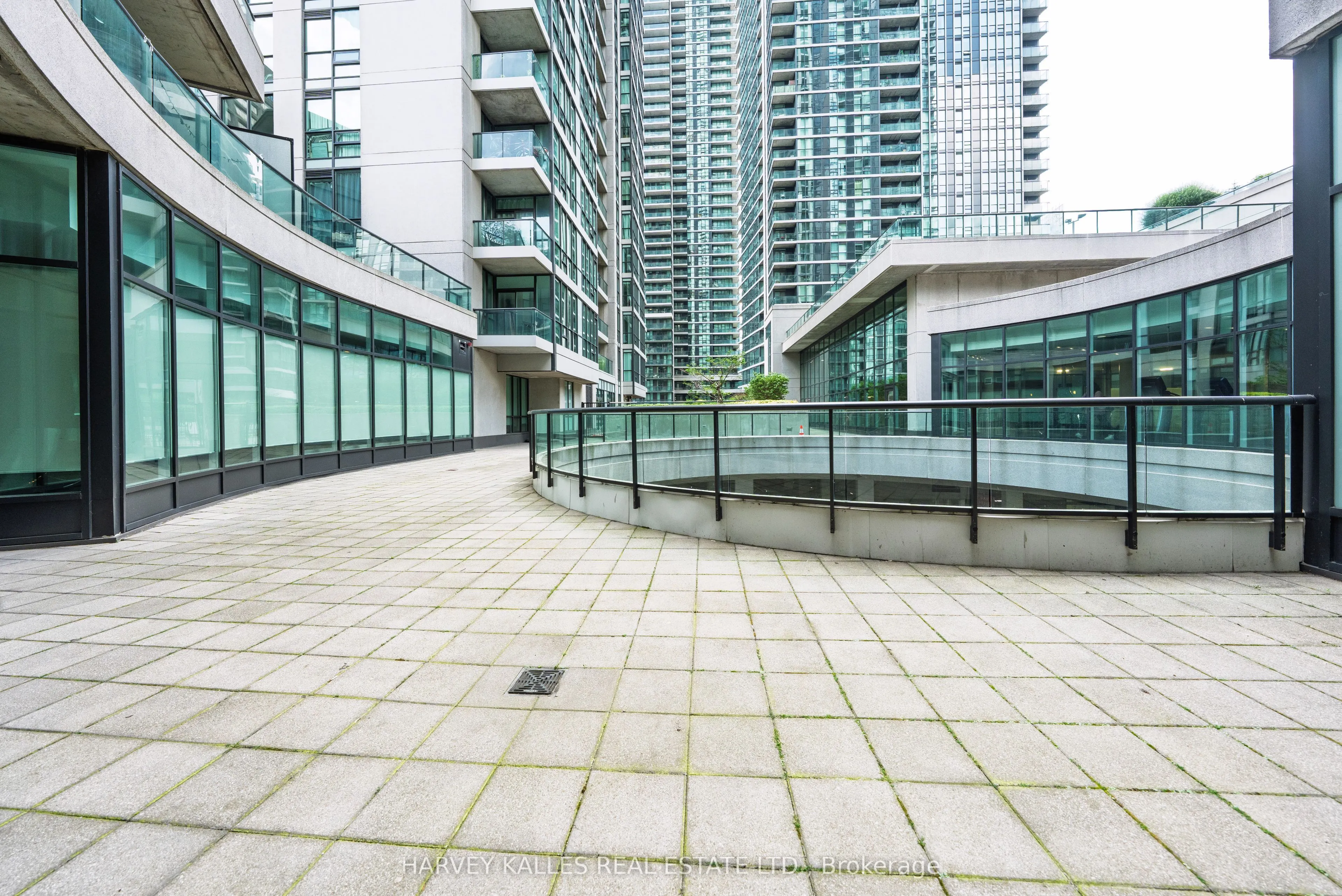 16 Yonge Street #3211