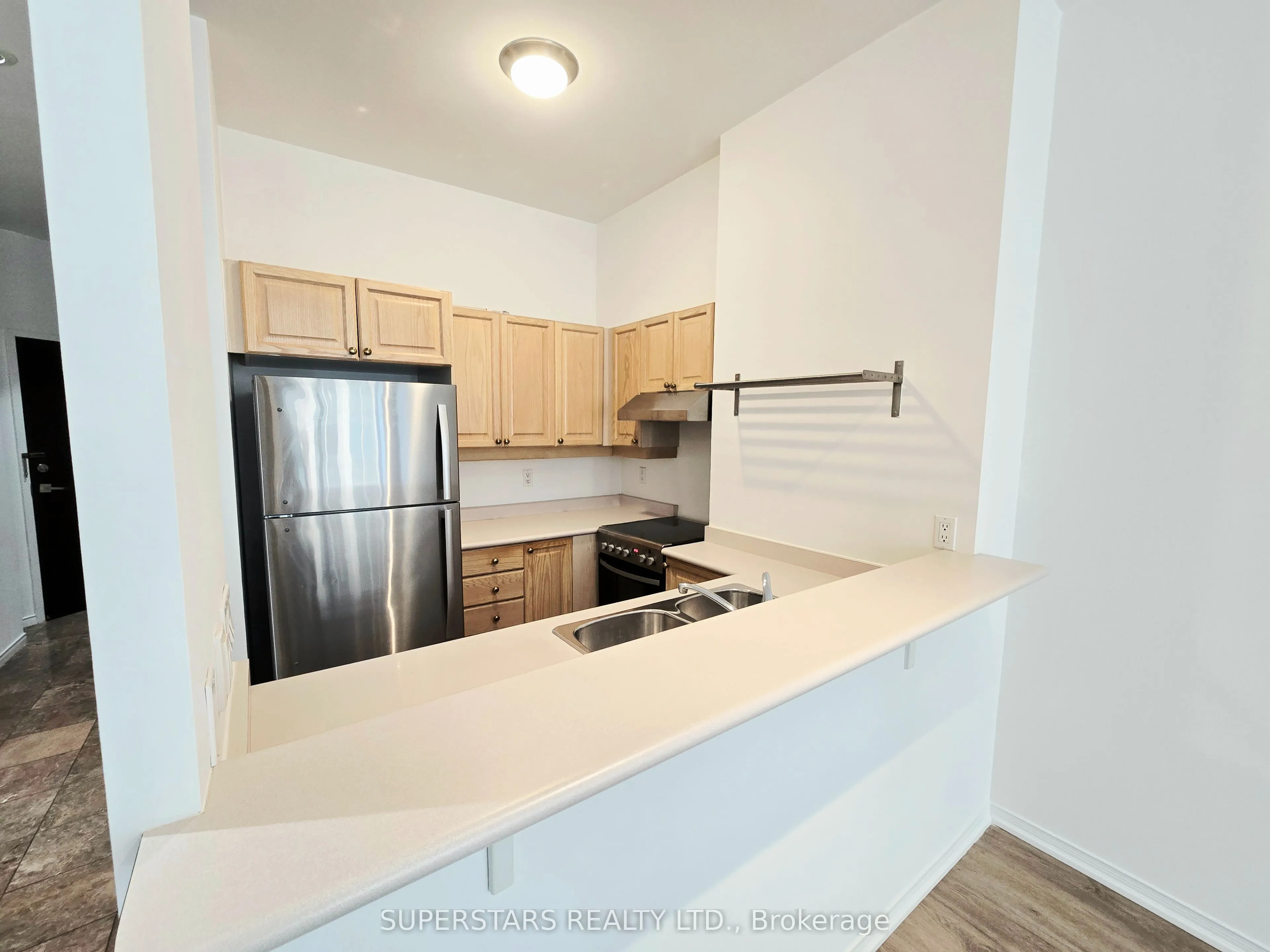 7 King Street E #1712