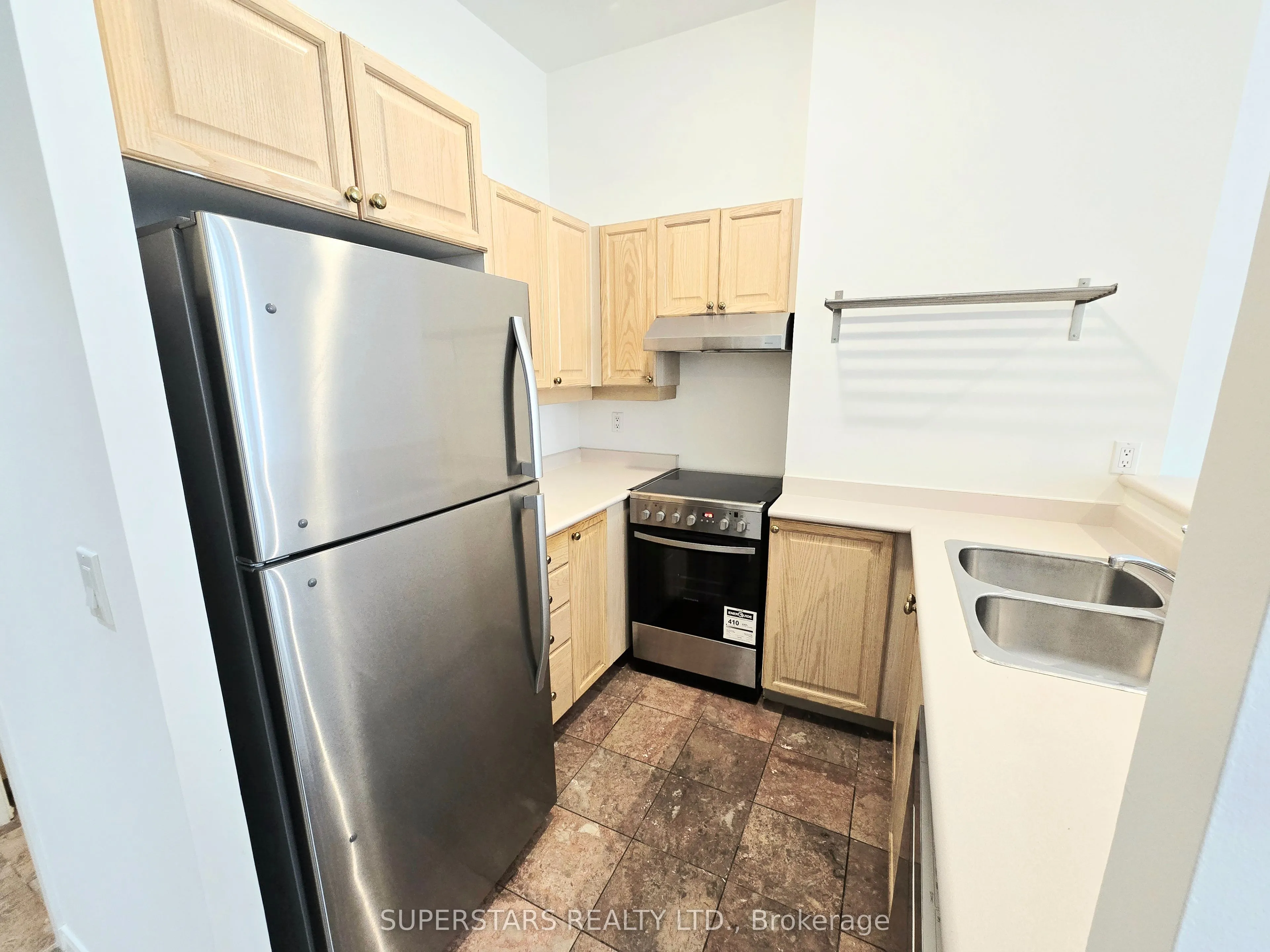 7 King Street E #1712