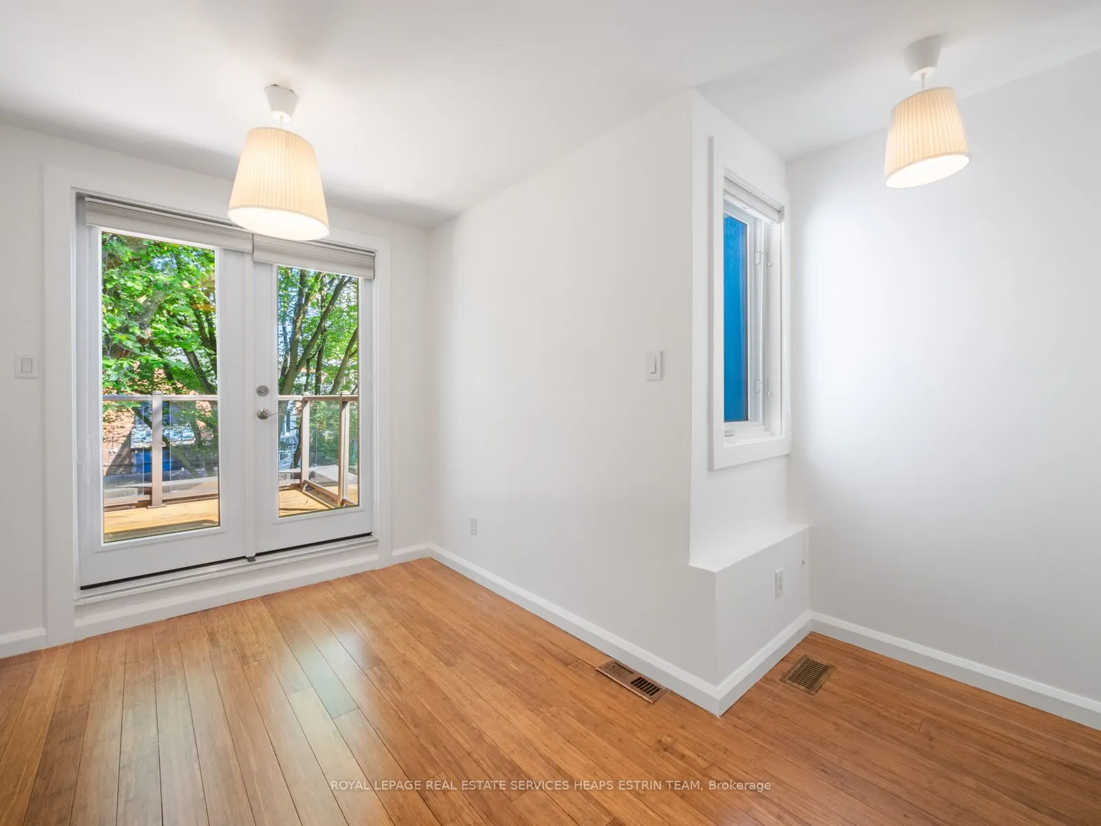 60 Boswell Avenue