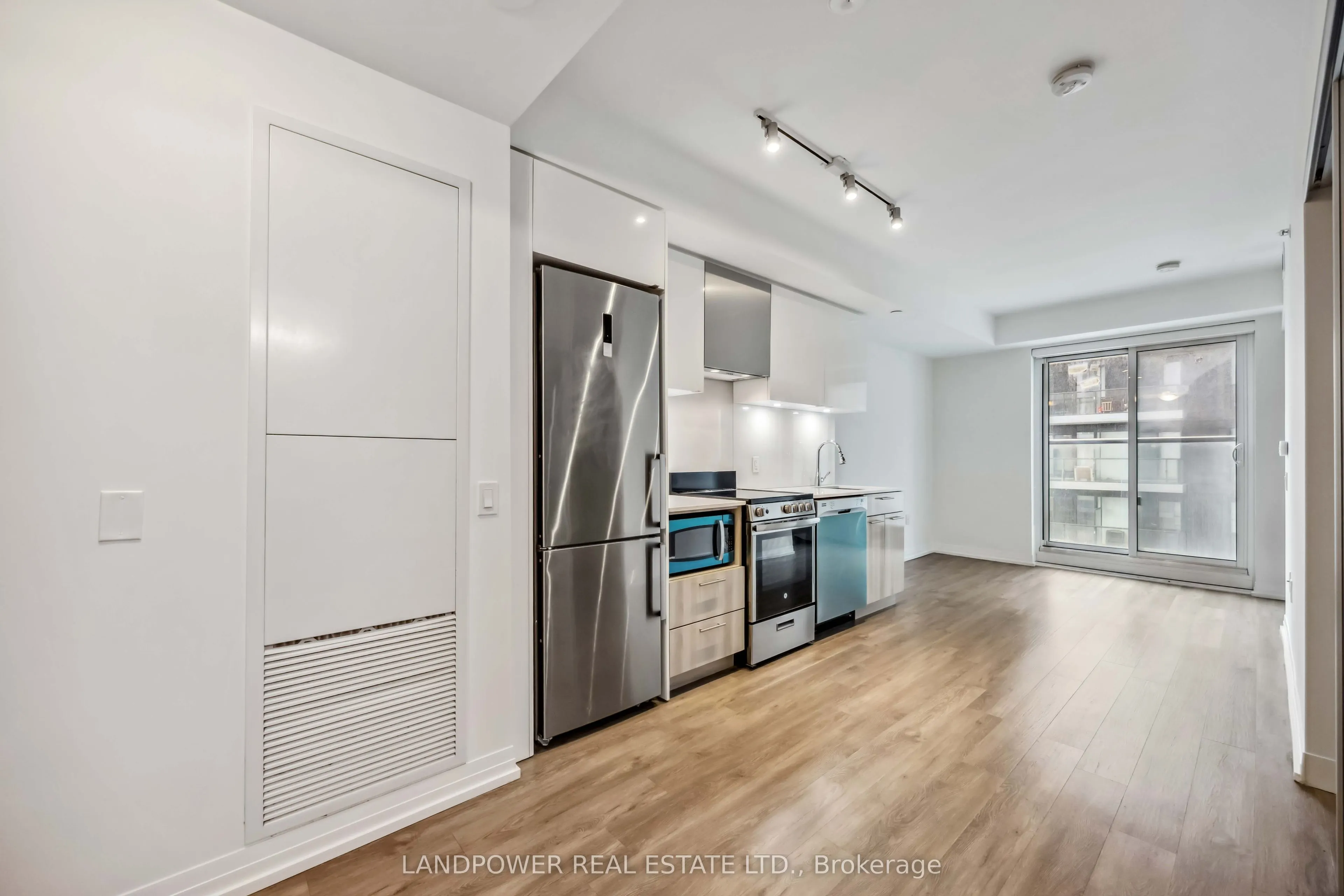 251 Jarvis Street #1435