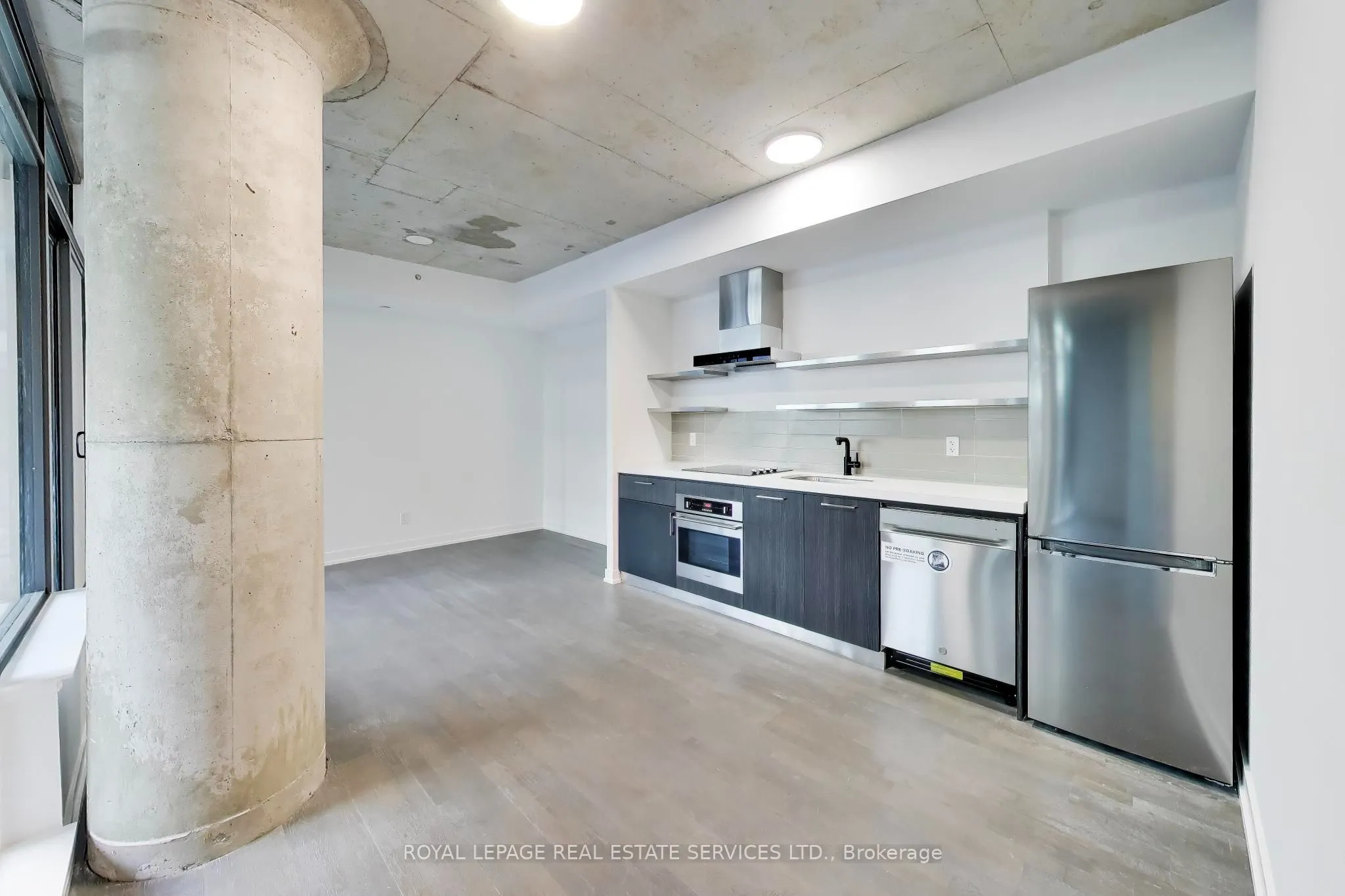 560 King Street W #626