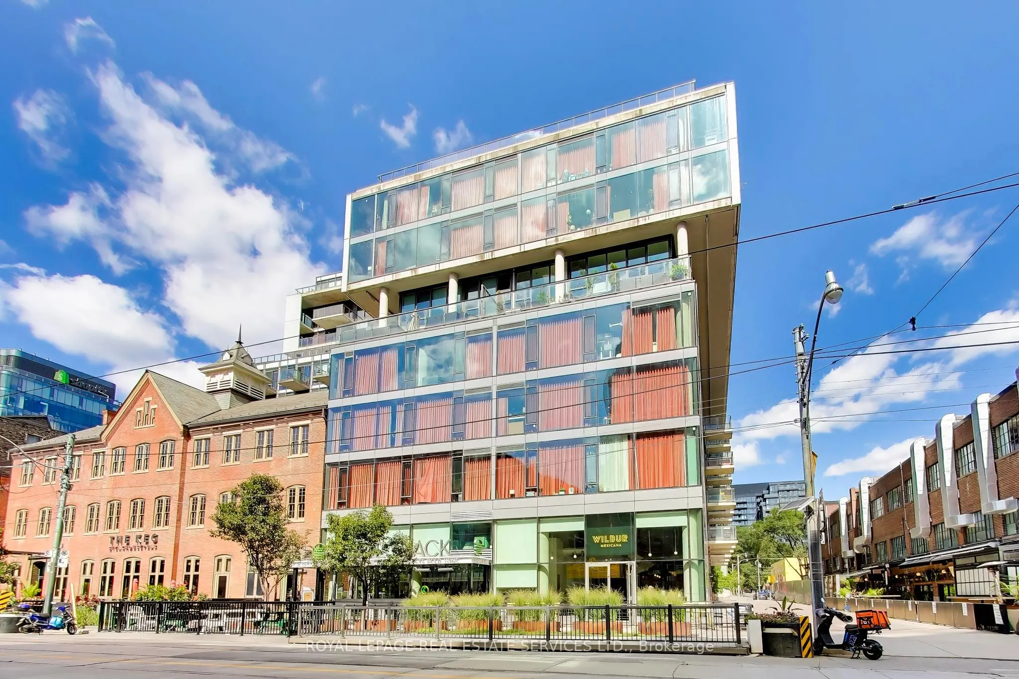 560 King Street W #626