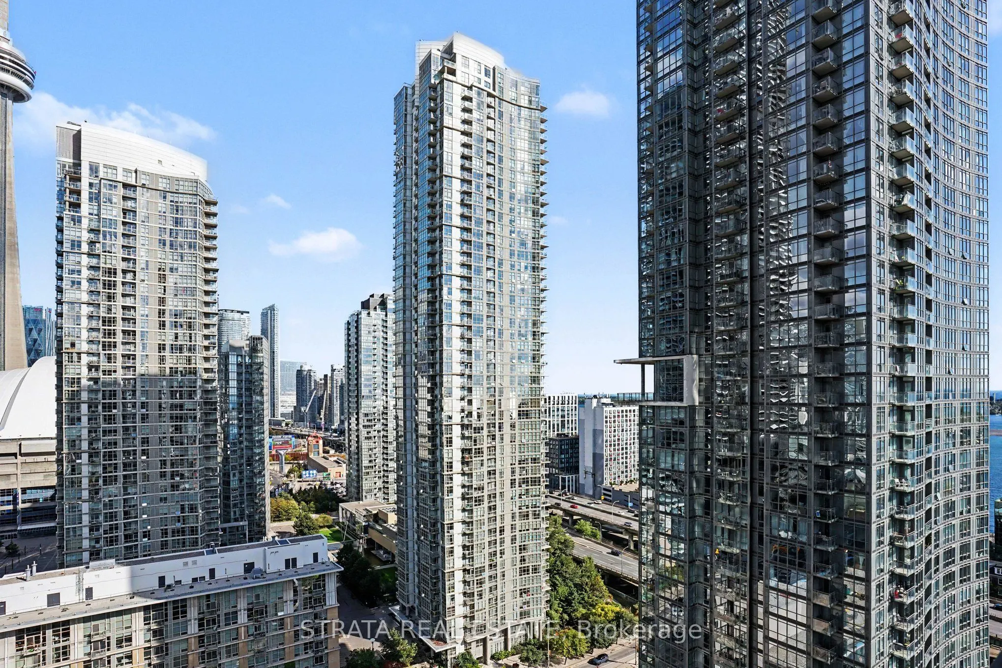 15 Fort York Boulevard #2708