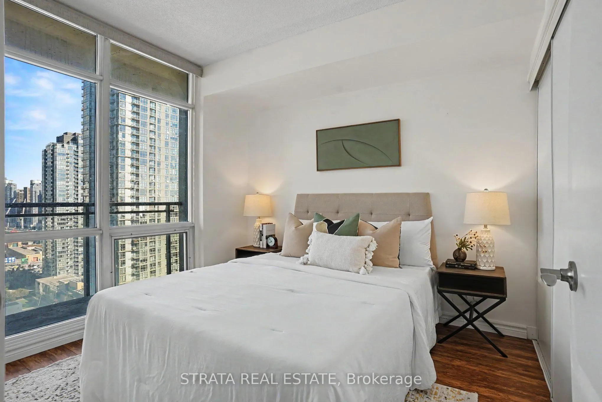 15 Fort York Boulevard #2708