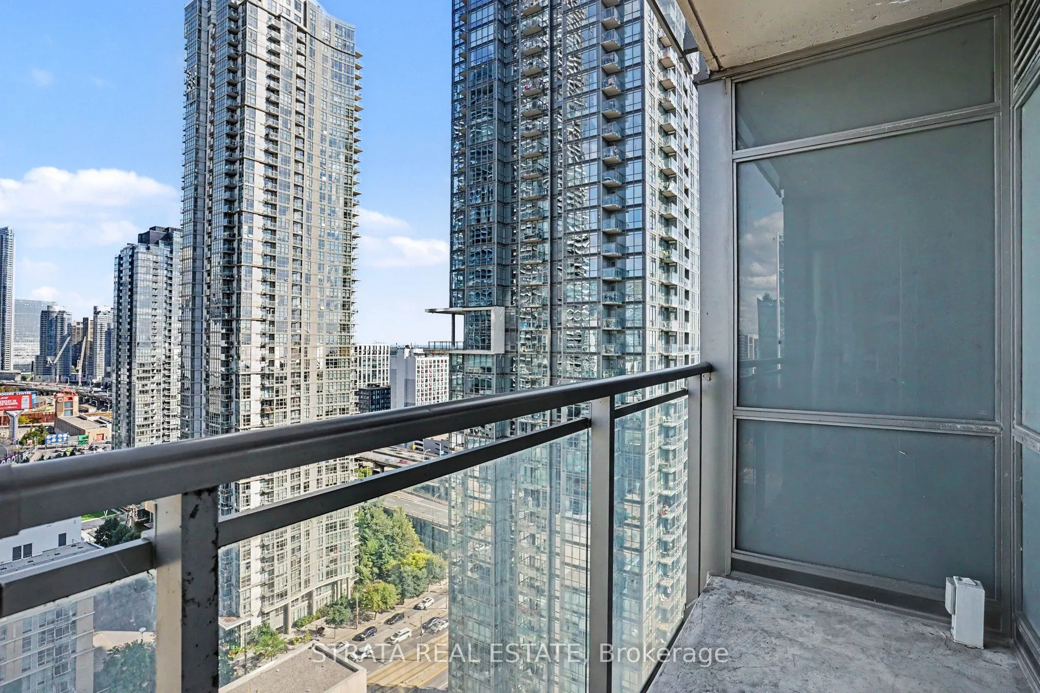 15 Fort York Boulevard #2708