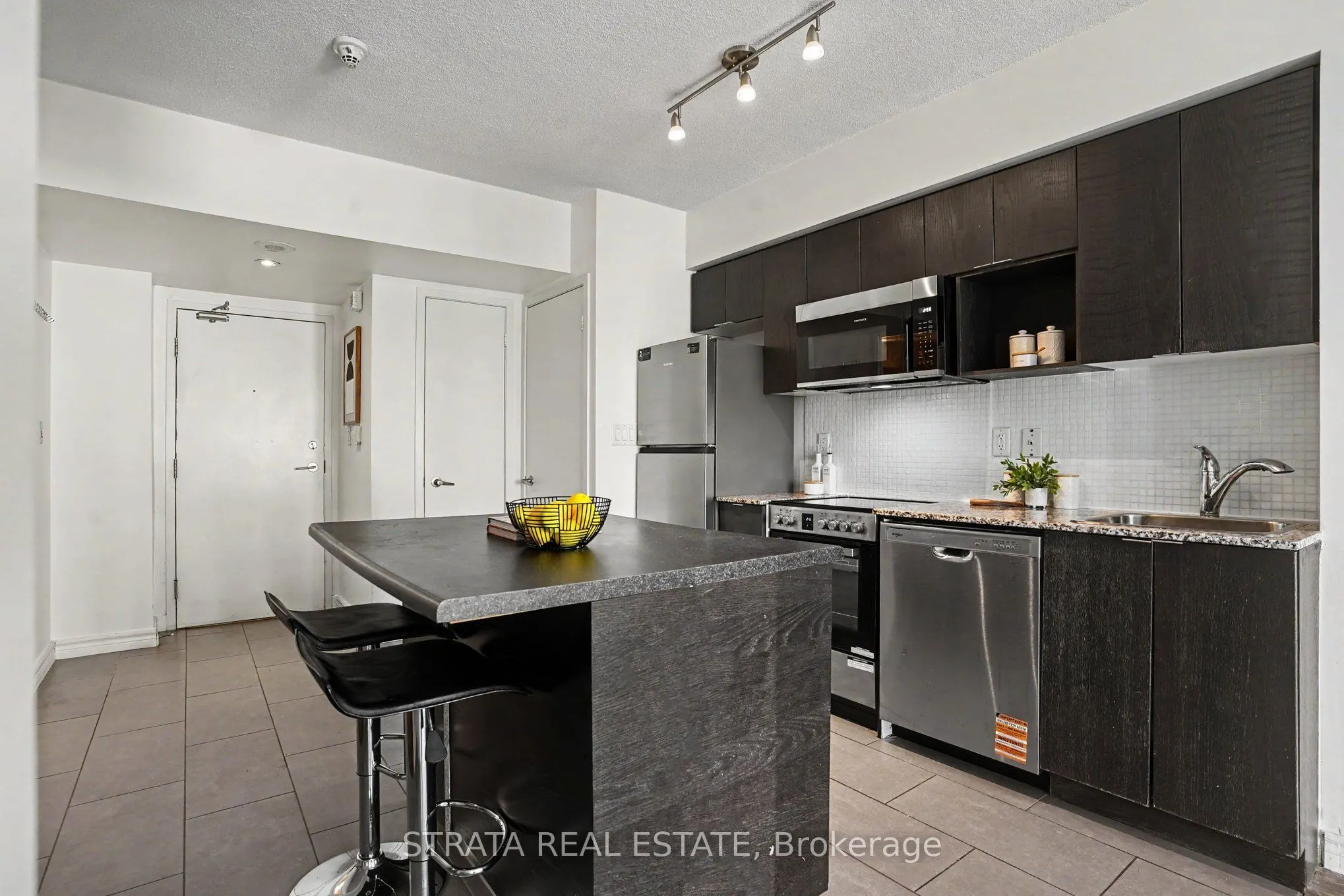 15 Fort York Boulevard #2708
