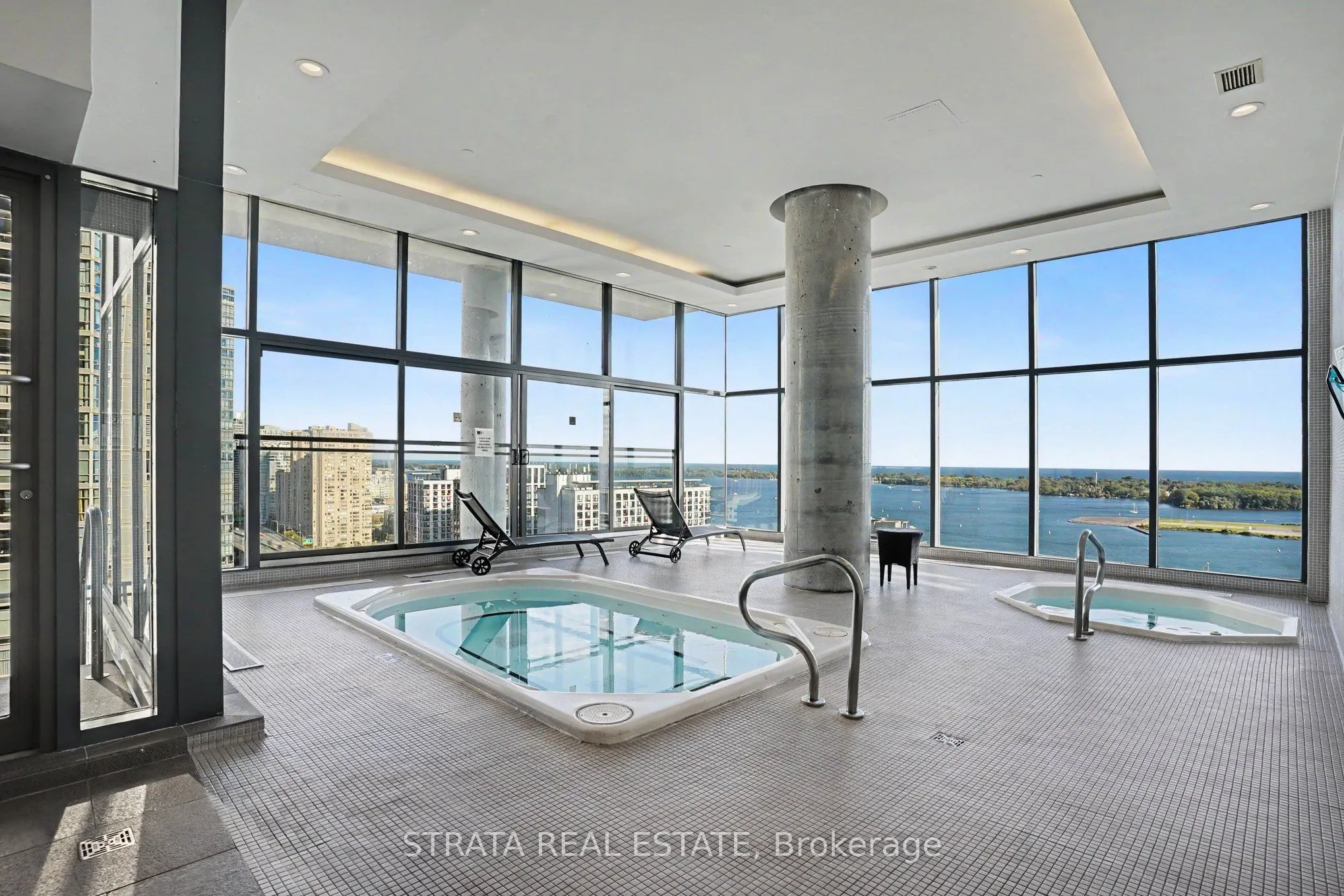 15 Fort York Boulevard #2708