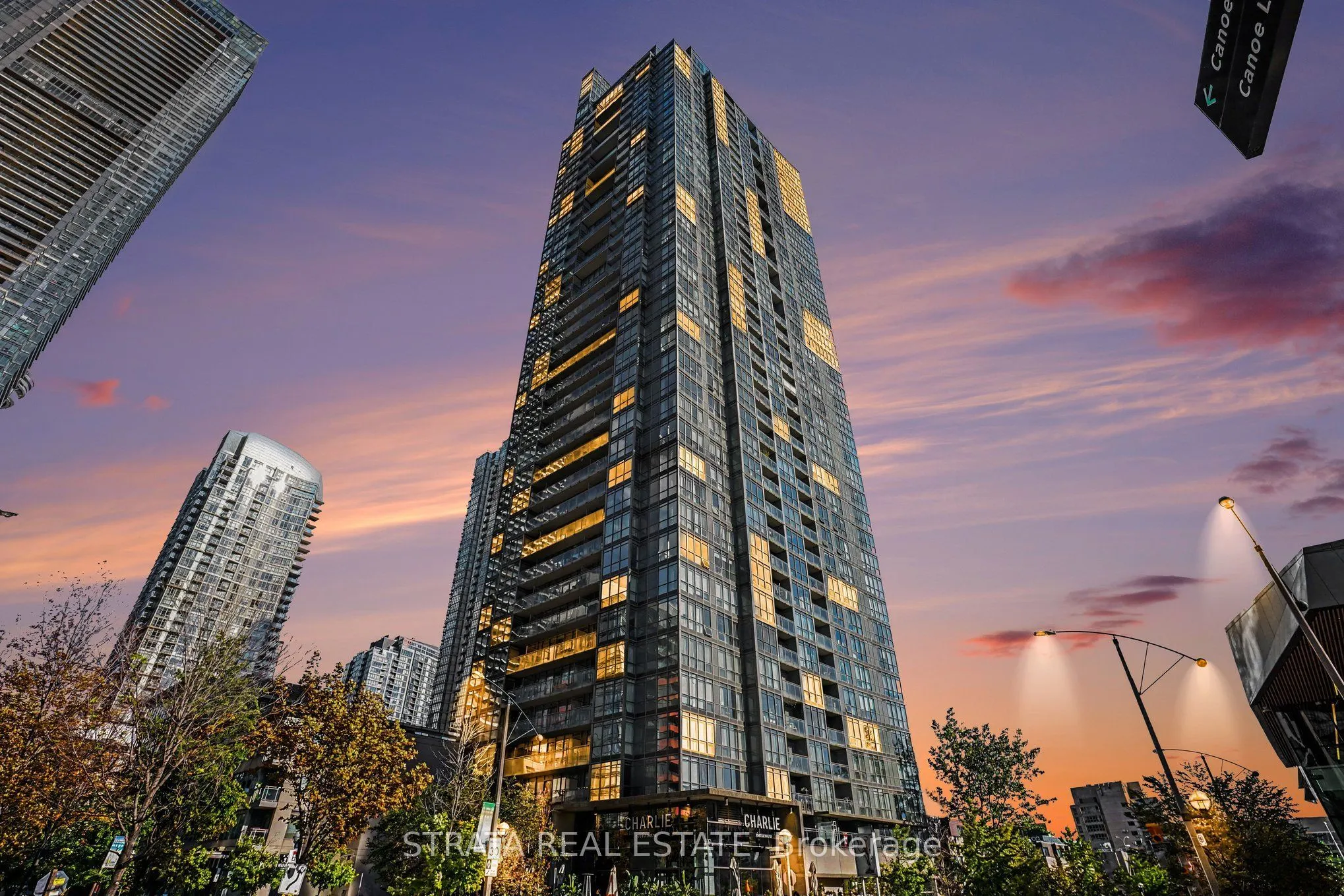 15 Fort York Boulevard #2708