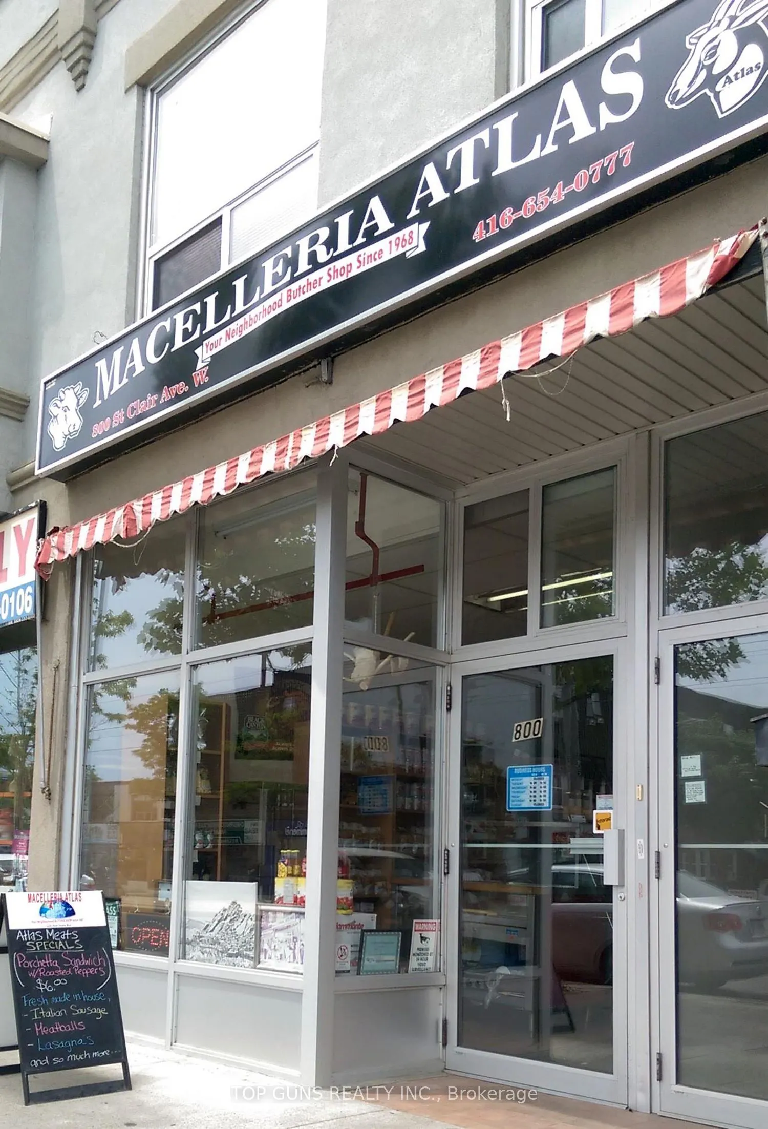 800 St Clair Avenue W