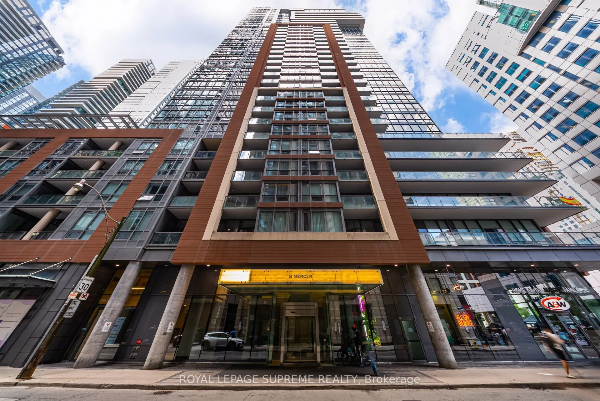 8 Mercer Street #1710