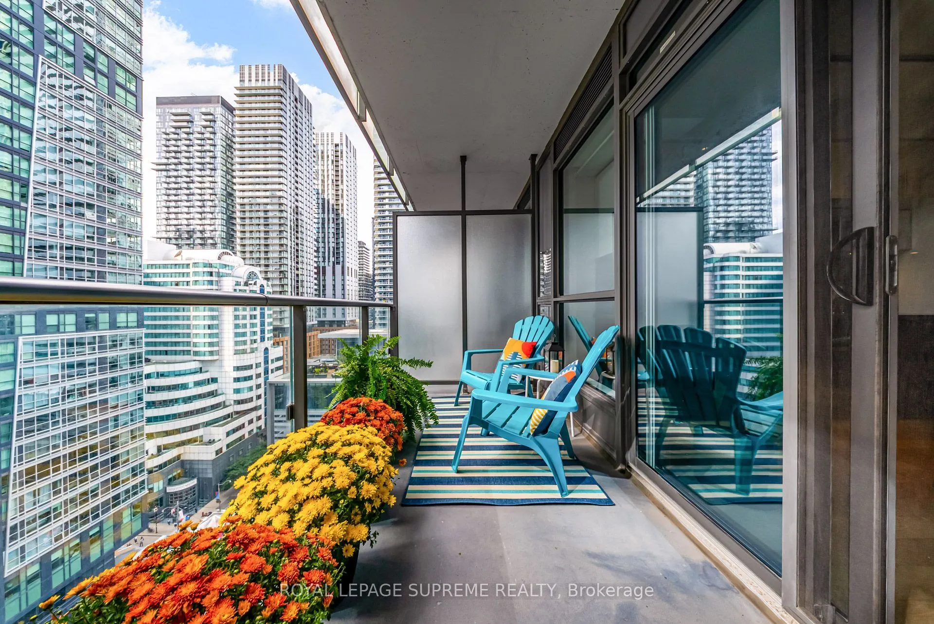 8 Mercer Street #1710