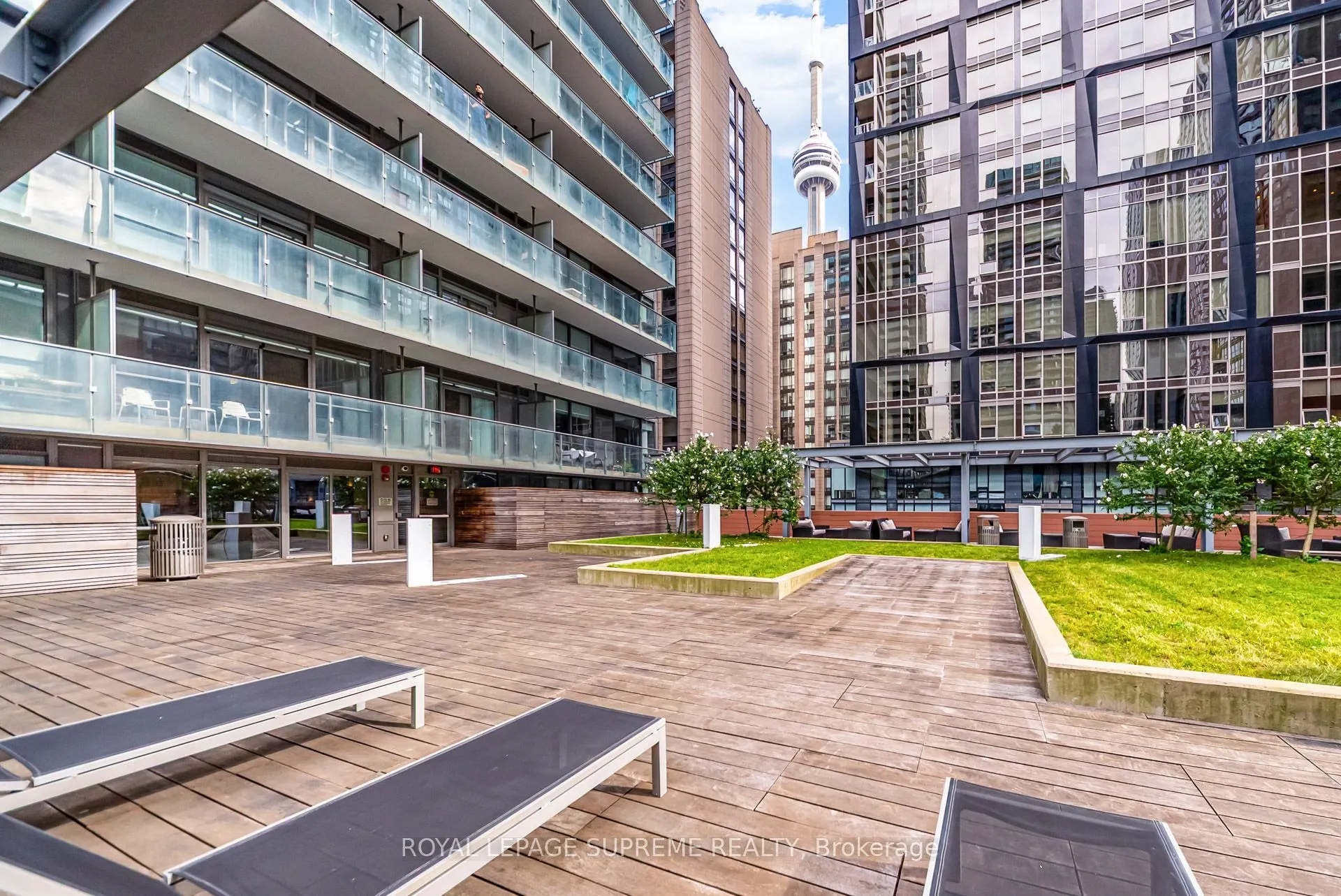 8 Mercer Street #1710