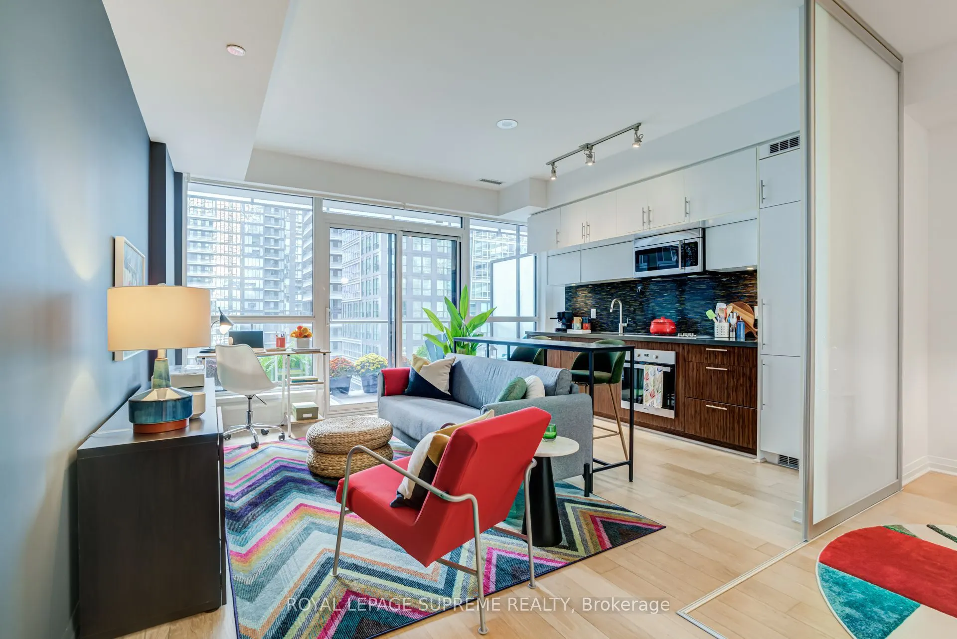 8 Mercer Street #1710