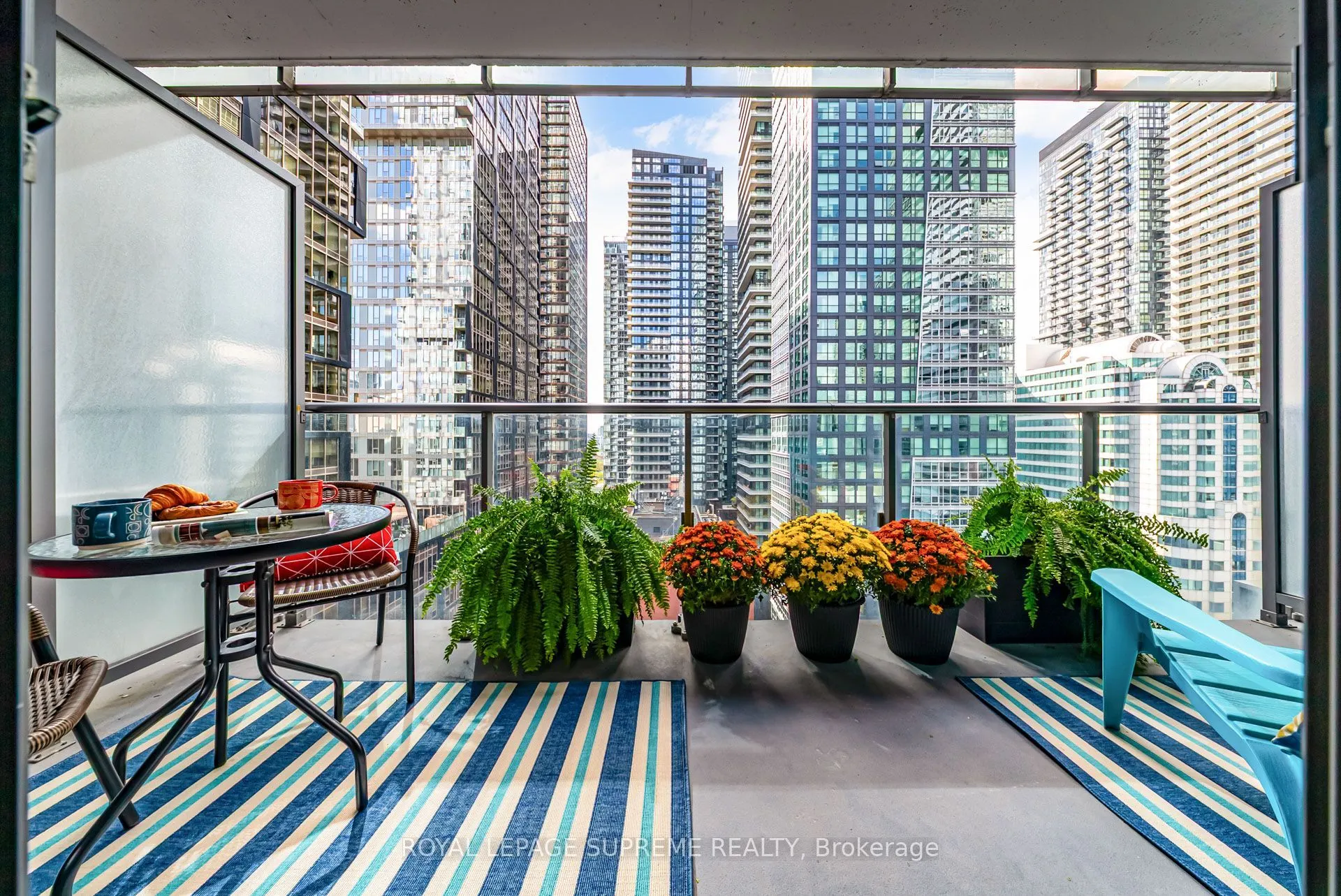 8 Mercer Street #1710