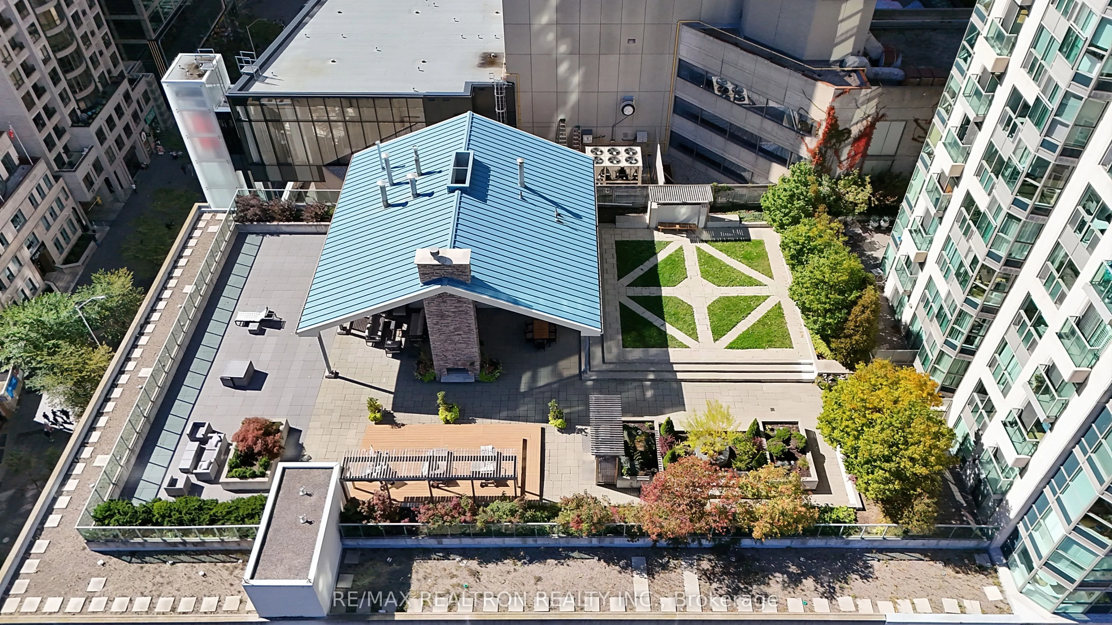 8 Park Road #PH3802