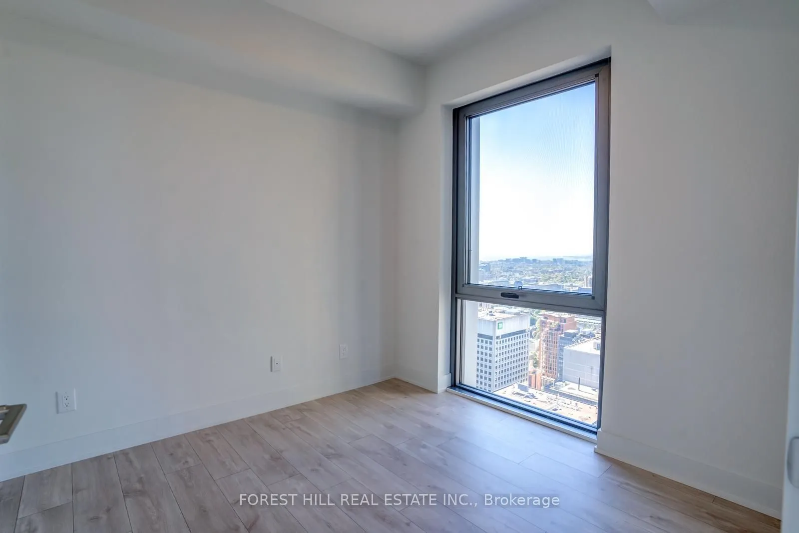 8 Cumberland Street #4002