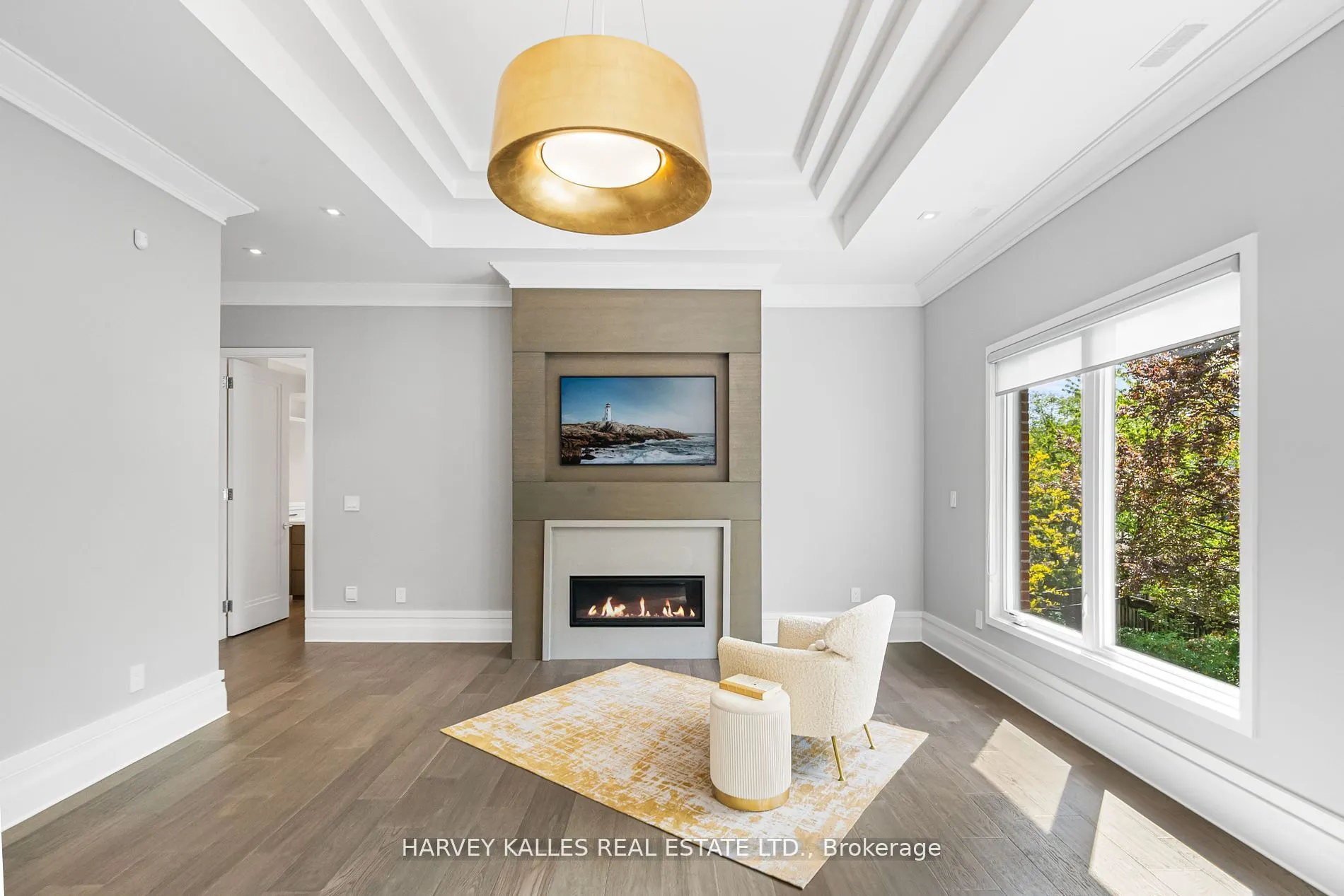 163 Cortleigh Boulevard