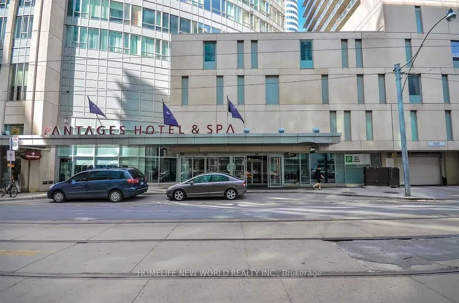 210 Victoria Street #911