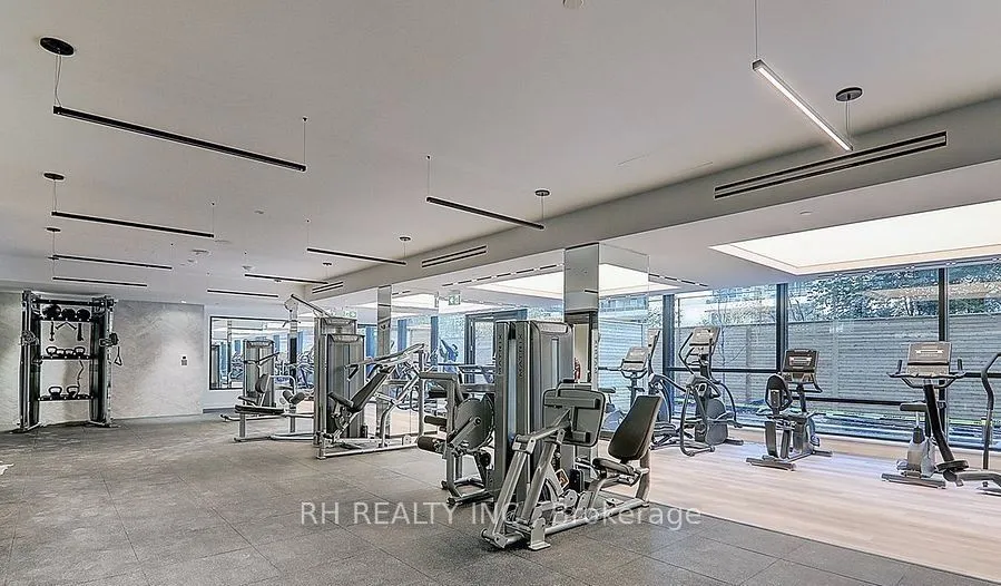 127 Broadway Avenue #1502