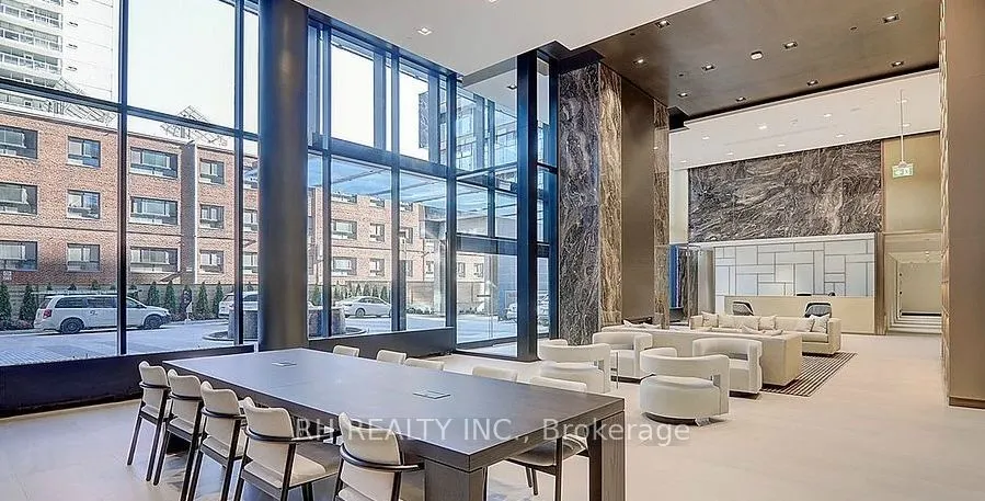 127 Broadway Avenue #1502