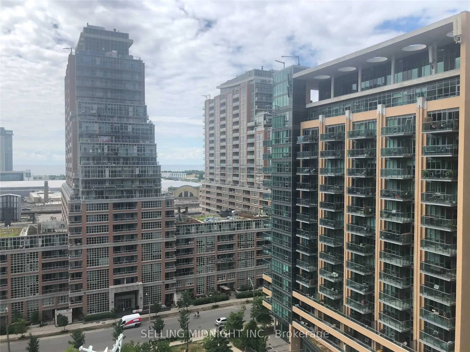 50 Lynn Wiilams Street #1103