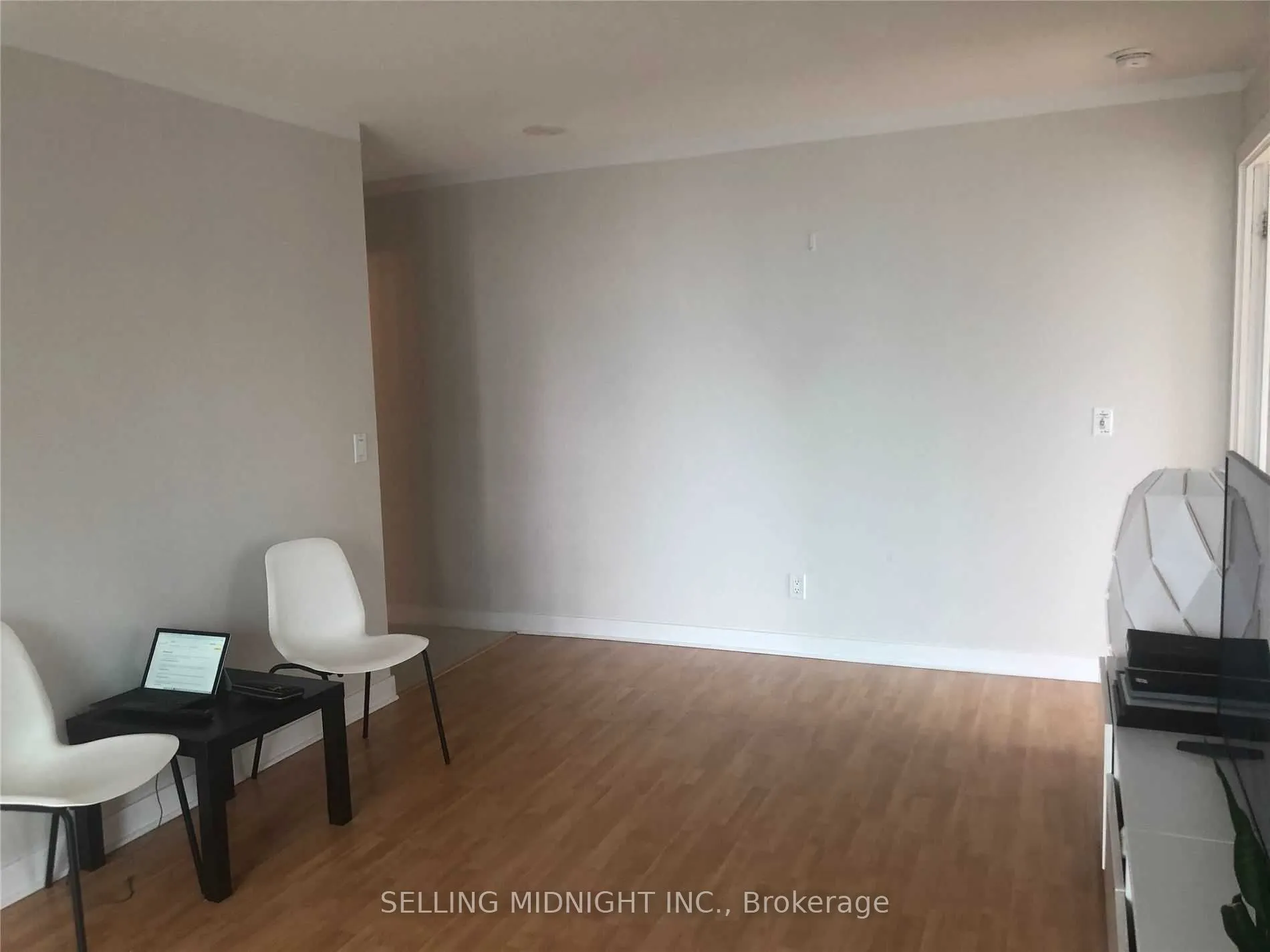 50 Lynn Wiilams Street #1103