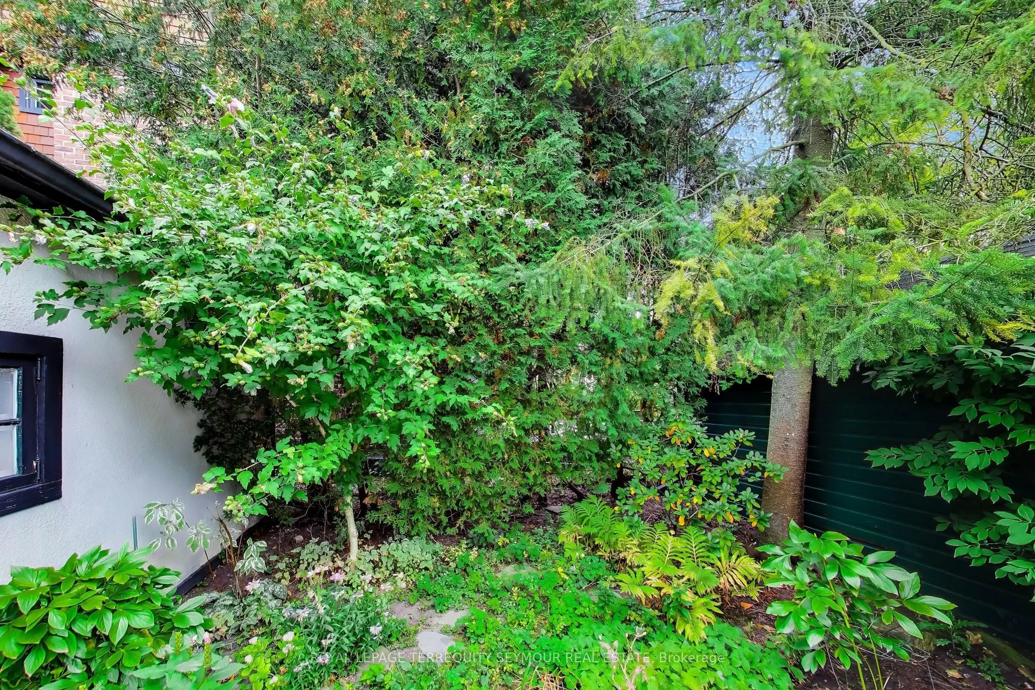 105 Clifton Road