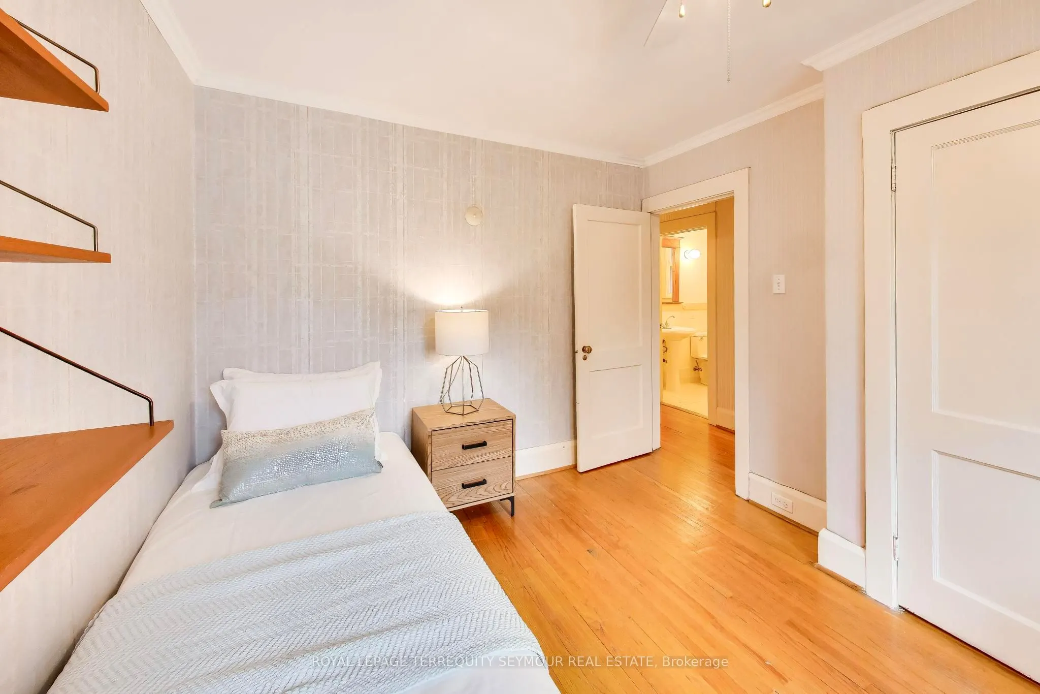105 Clifton Road