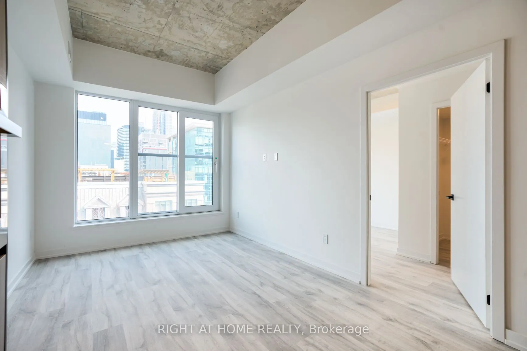 2 Augusta Avenue #704