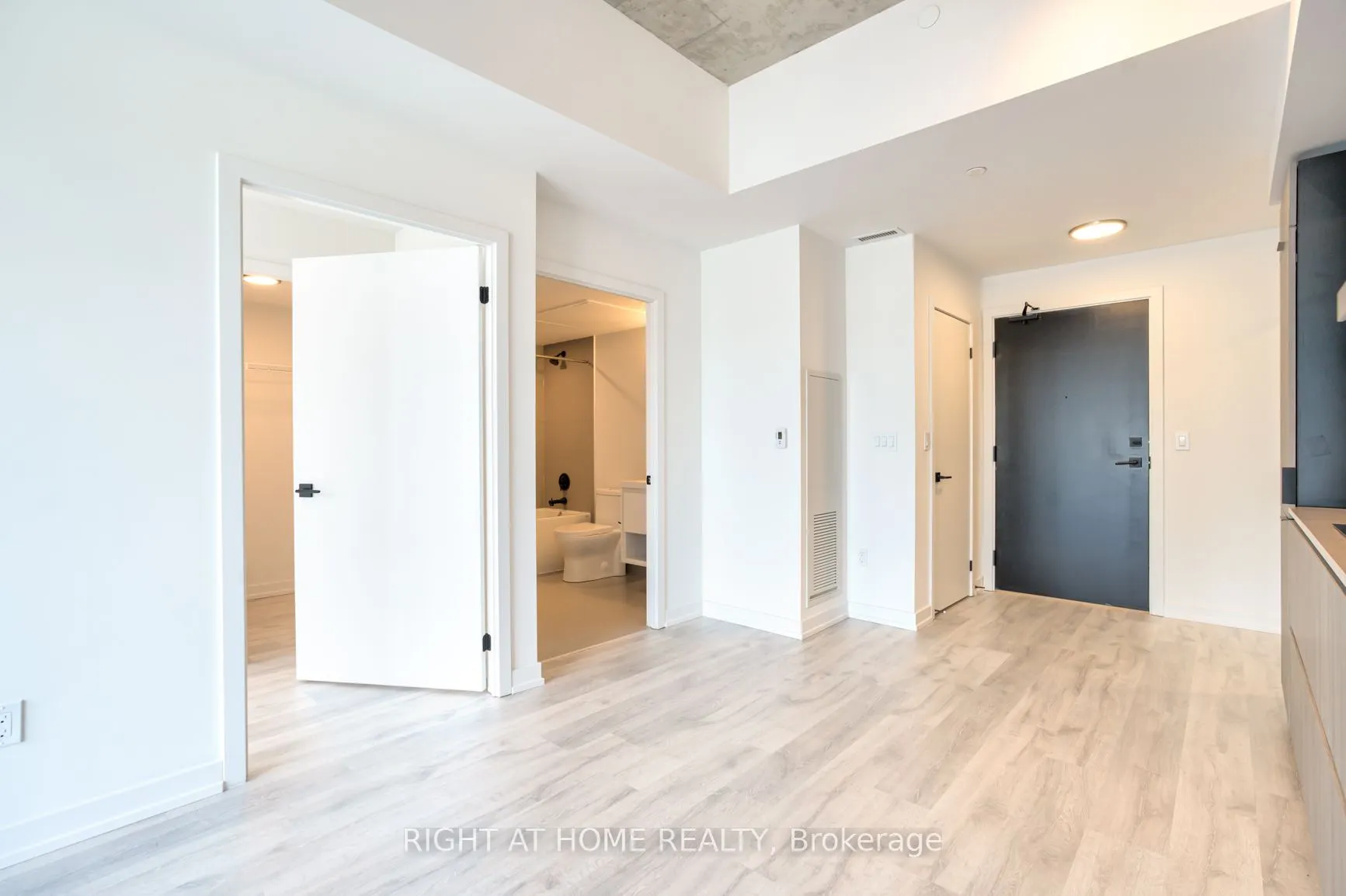 2 Augusta Avenue #704