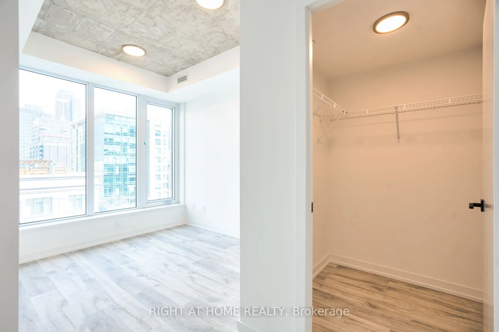 2 Augusta Avenue #704