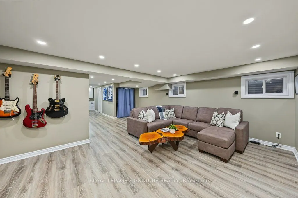 45 Chipwood Crescent