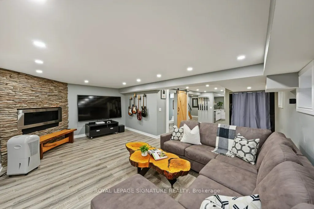 45 Chipwood Crescent