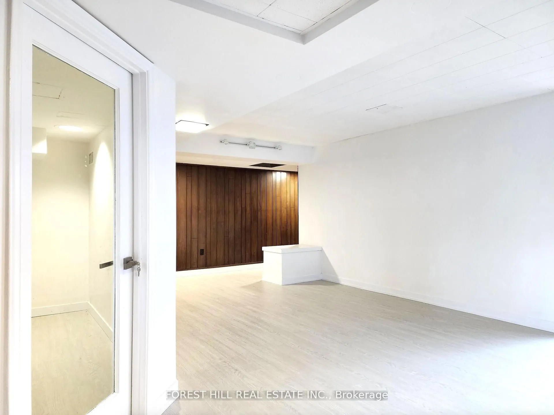 226 Bathurst Street #200