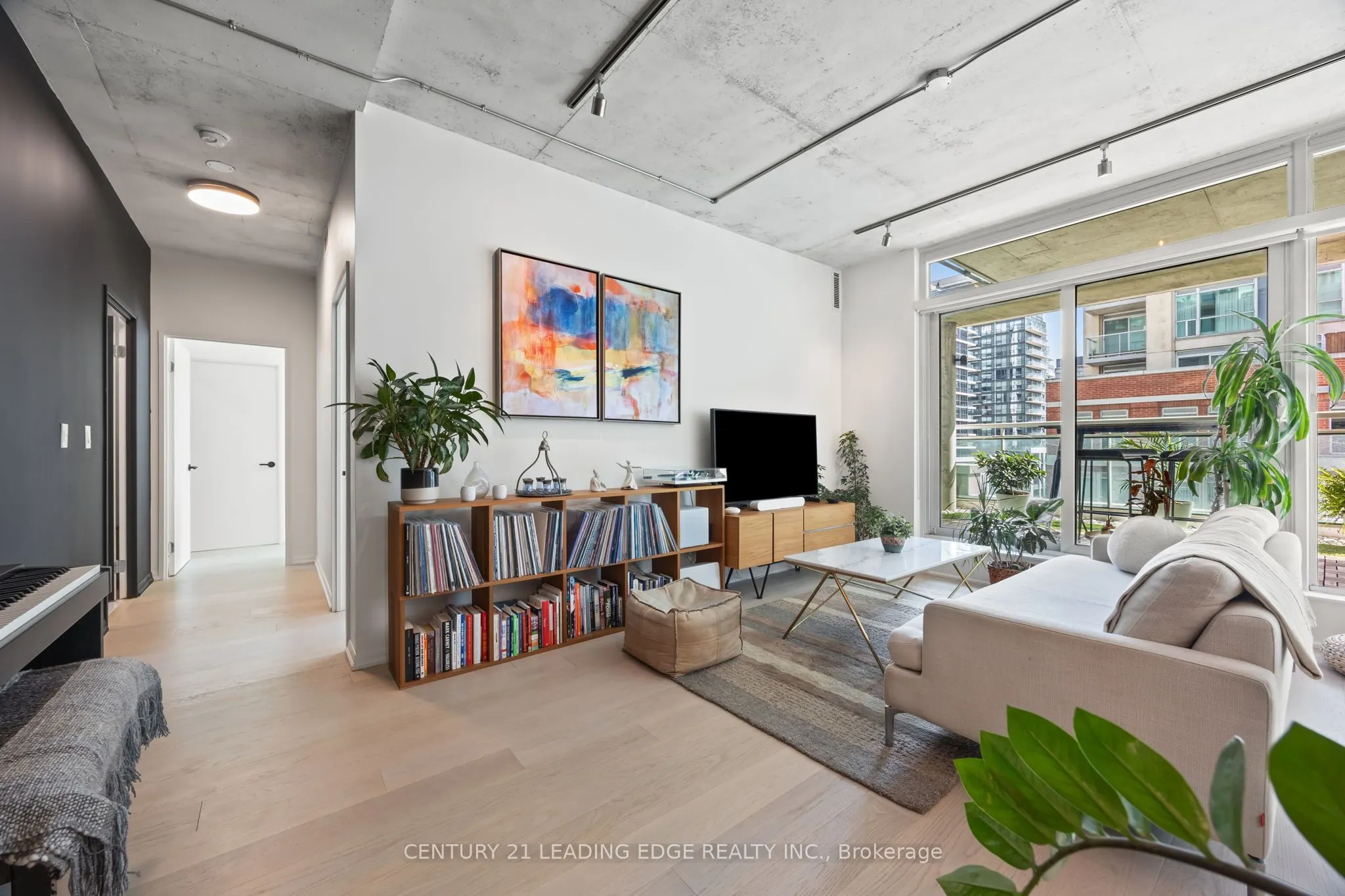 333 Adelaide Street E #903