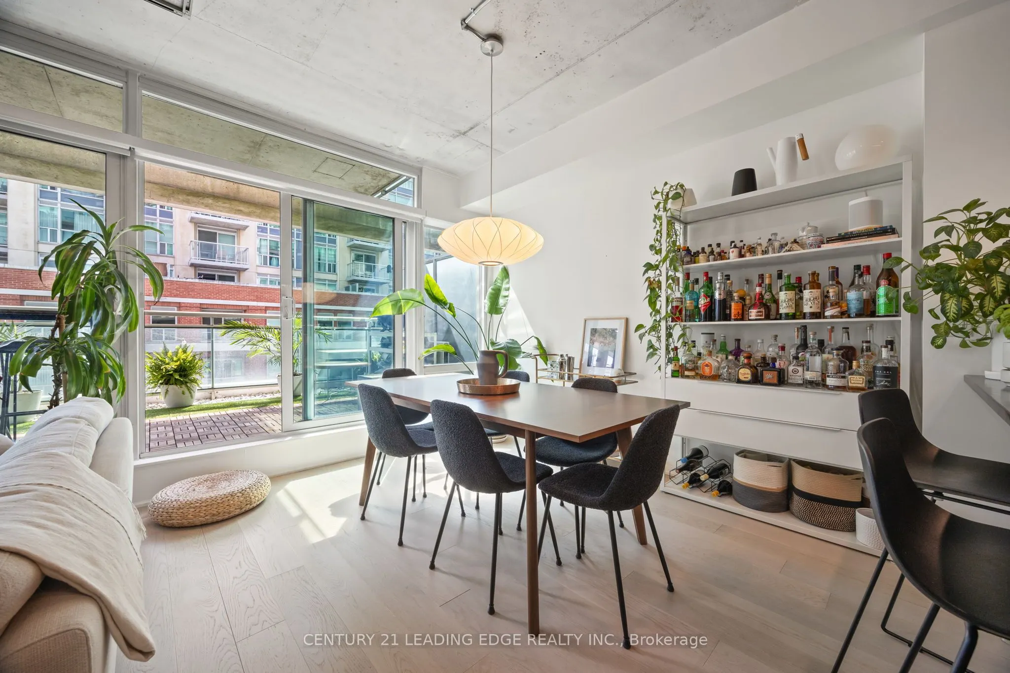333 Adelaide Street E #903