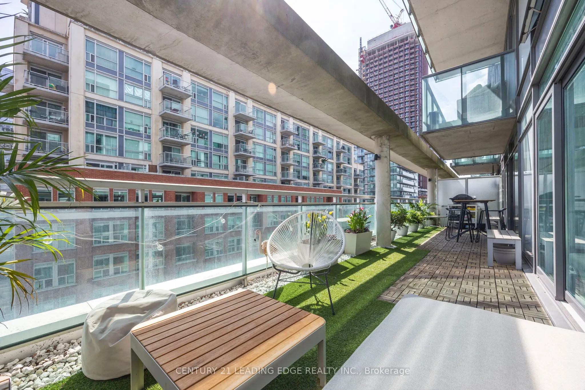 333 Adelaide Street E #903