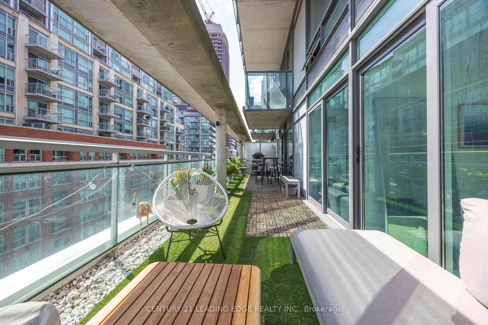 333 Adelaide Street E #903