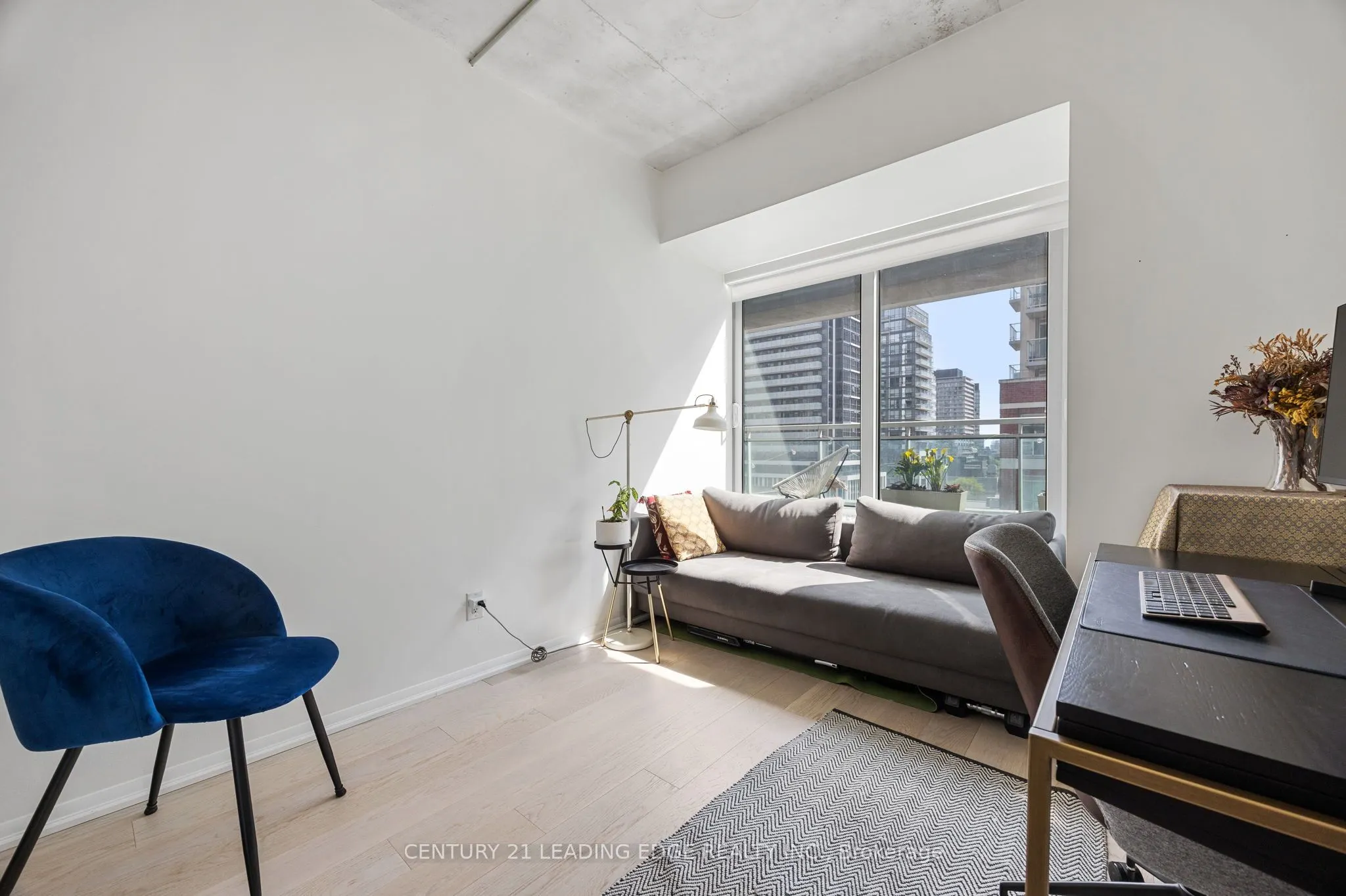 333 Adelaide Street E #903