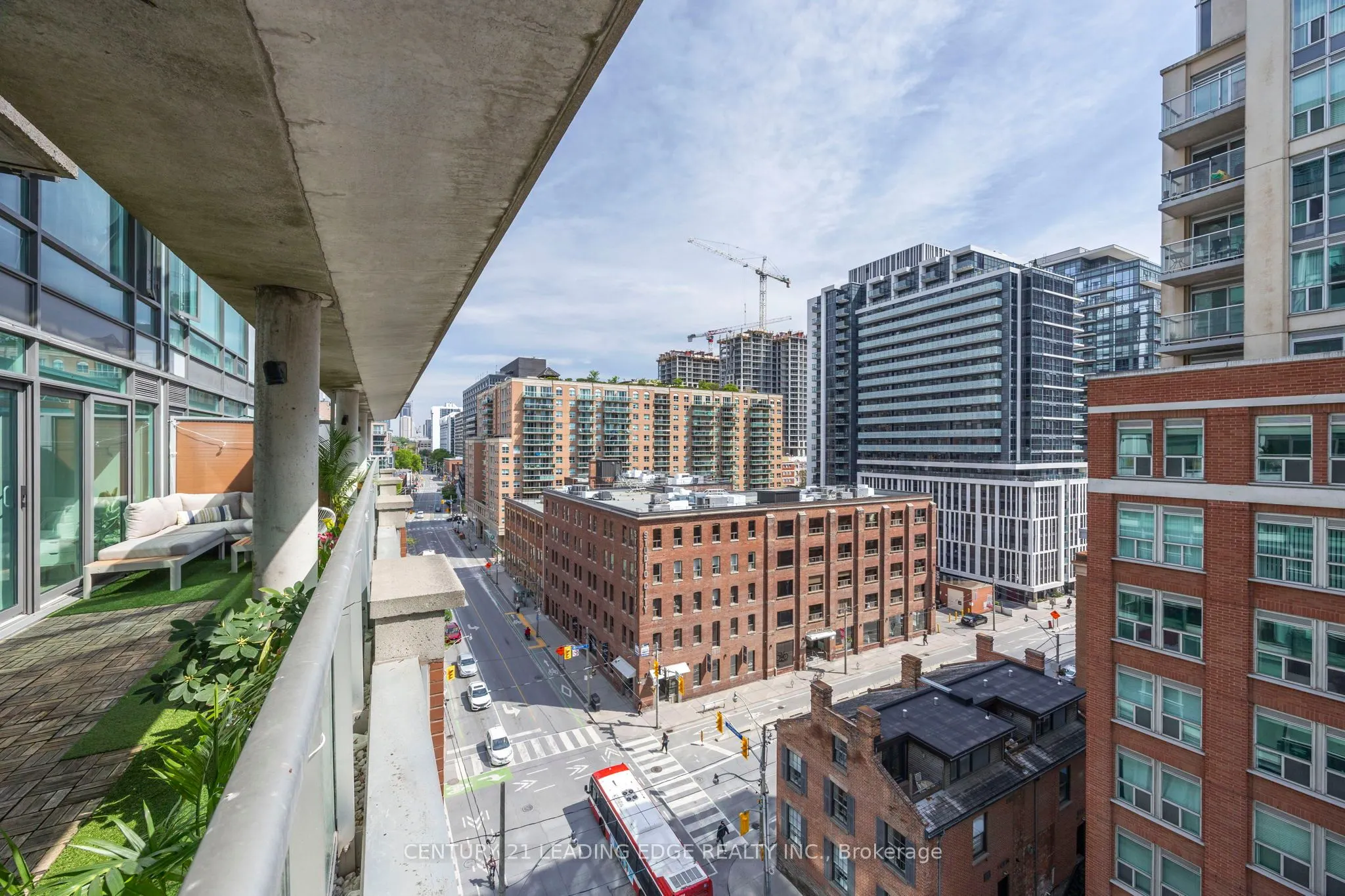 333 Adelaide Street E #903