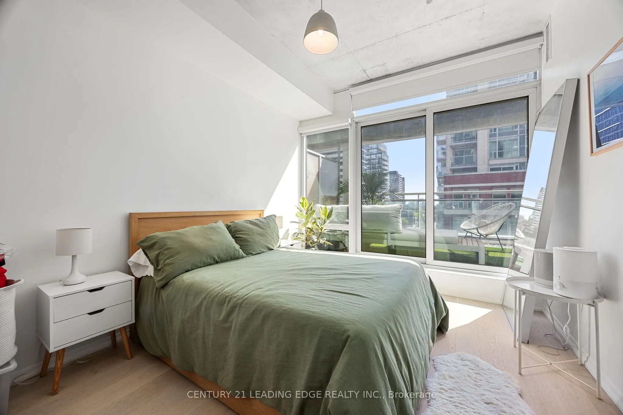 333 Adelaide Street E #903