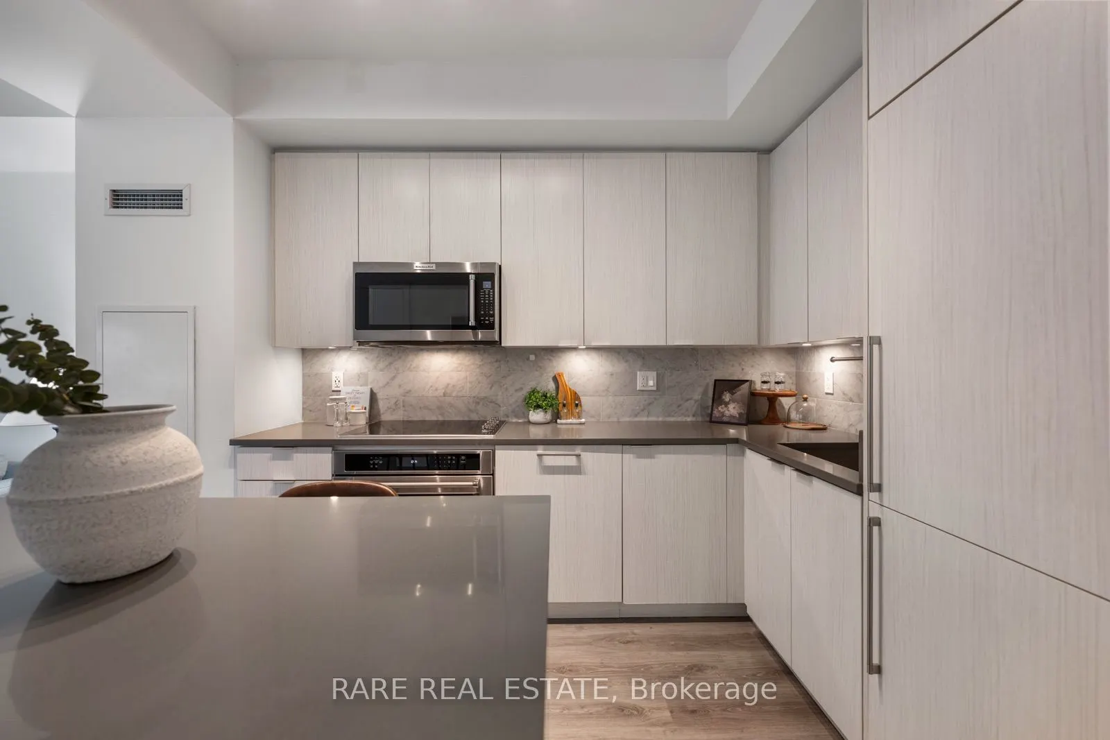 38 Iannuzzi Street #528