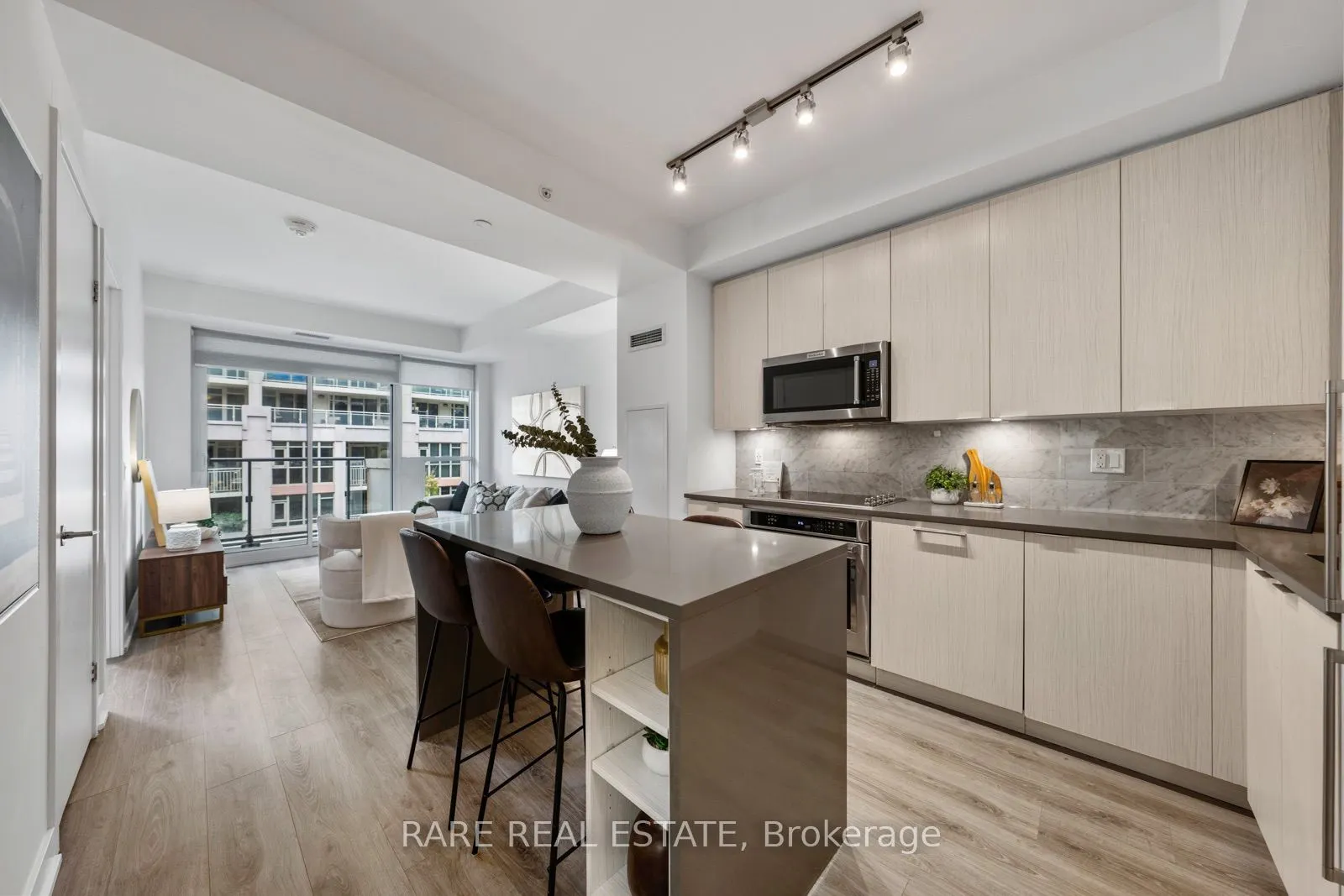38 Iannuzzi Street #528