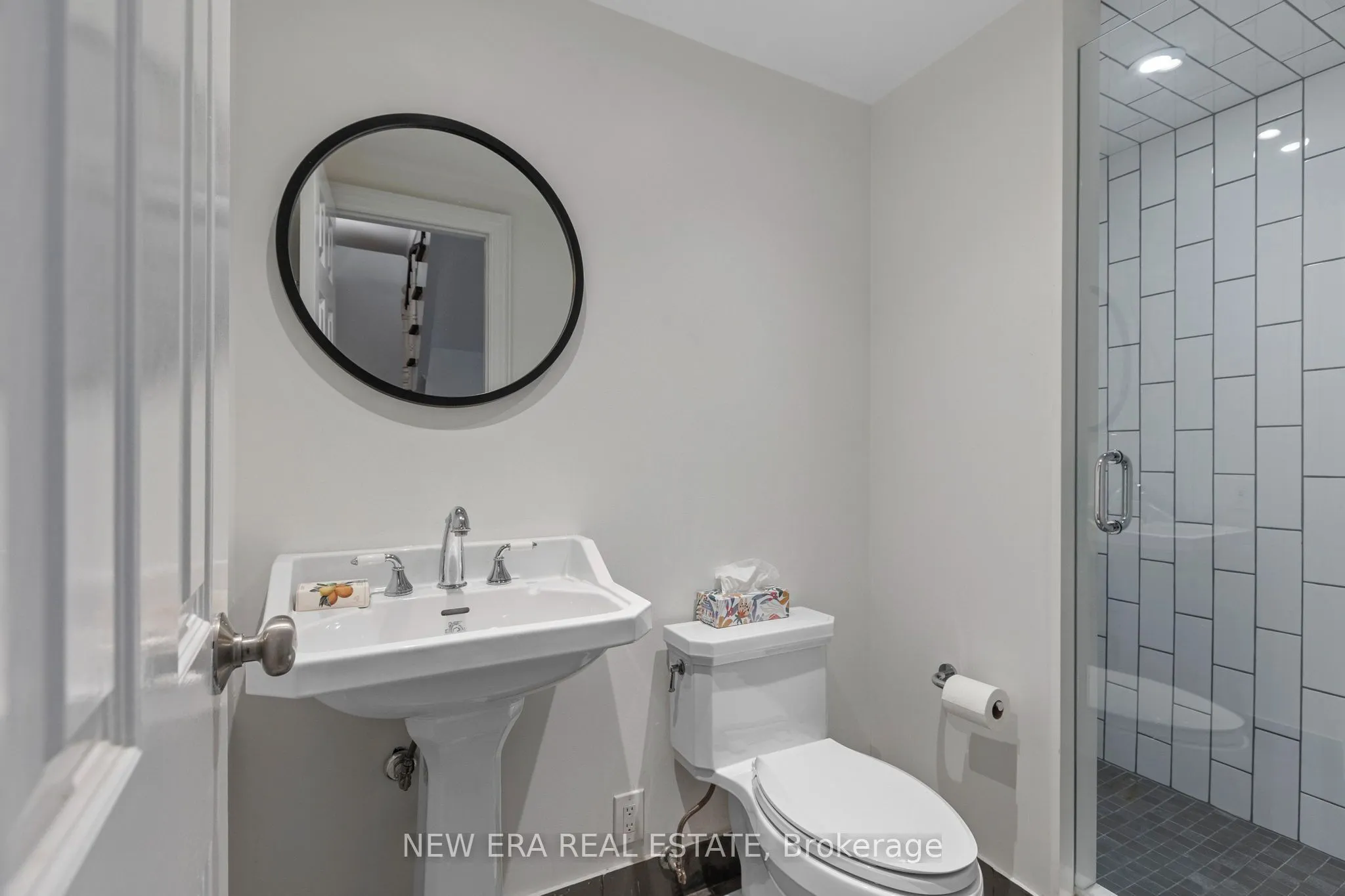 171 Glengrove Avenue W