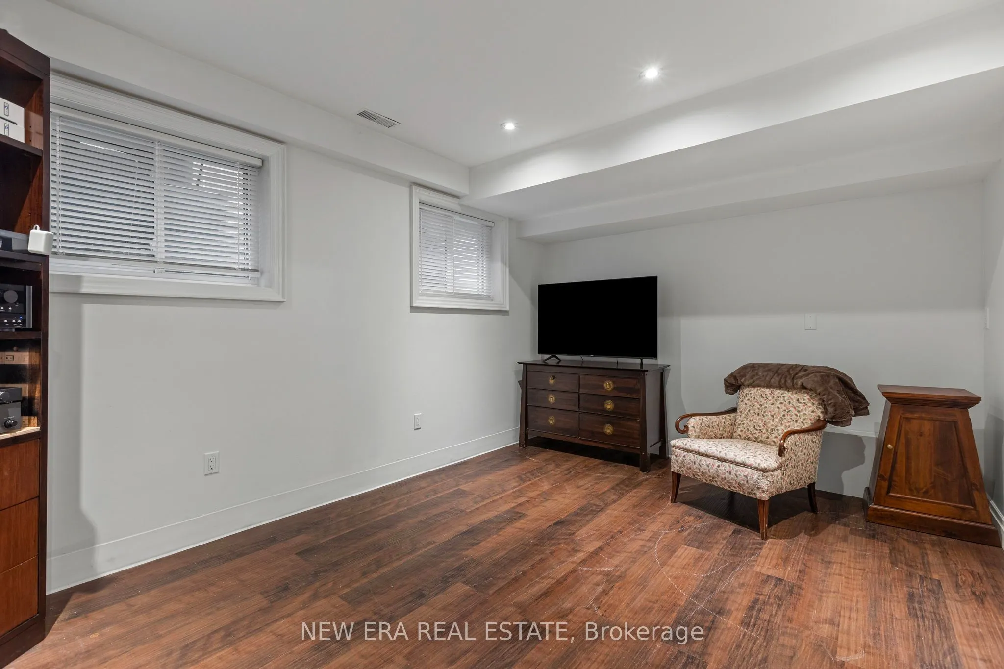 171 Glengrove Avenue W