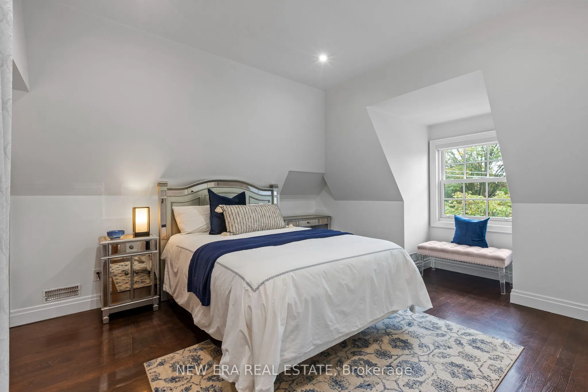 171 Glengrove Avenue W