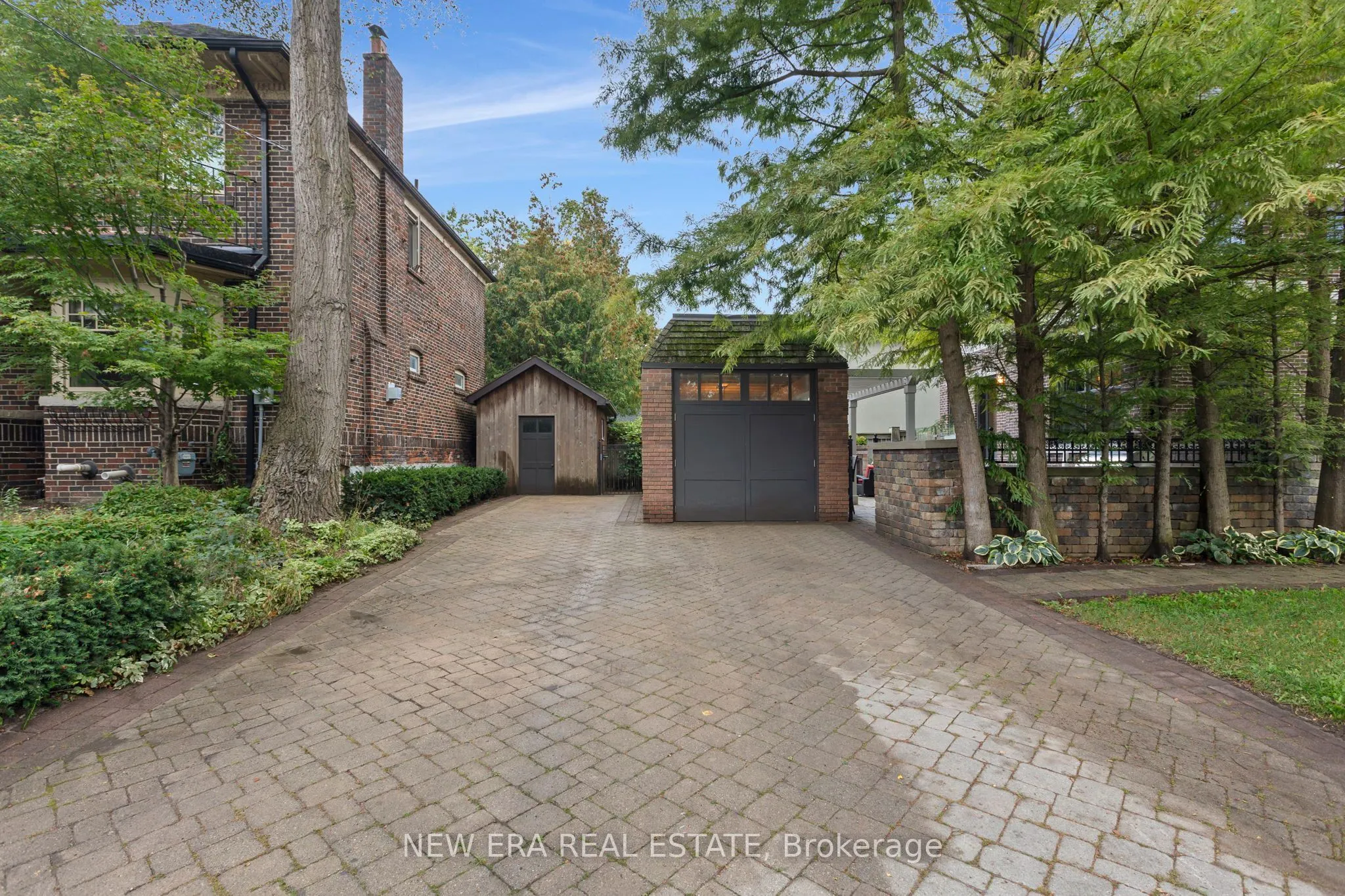 171 Glengrove Avenue W